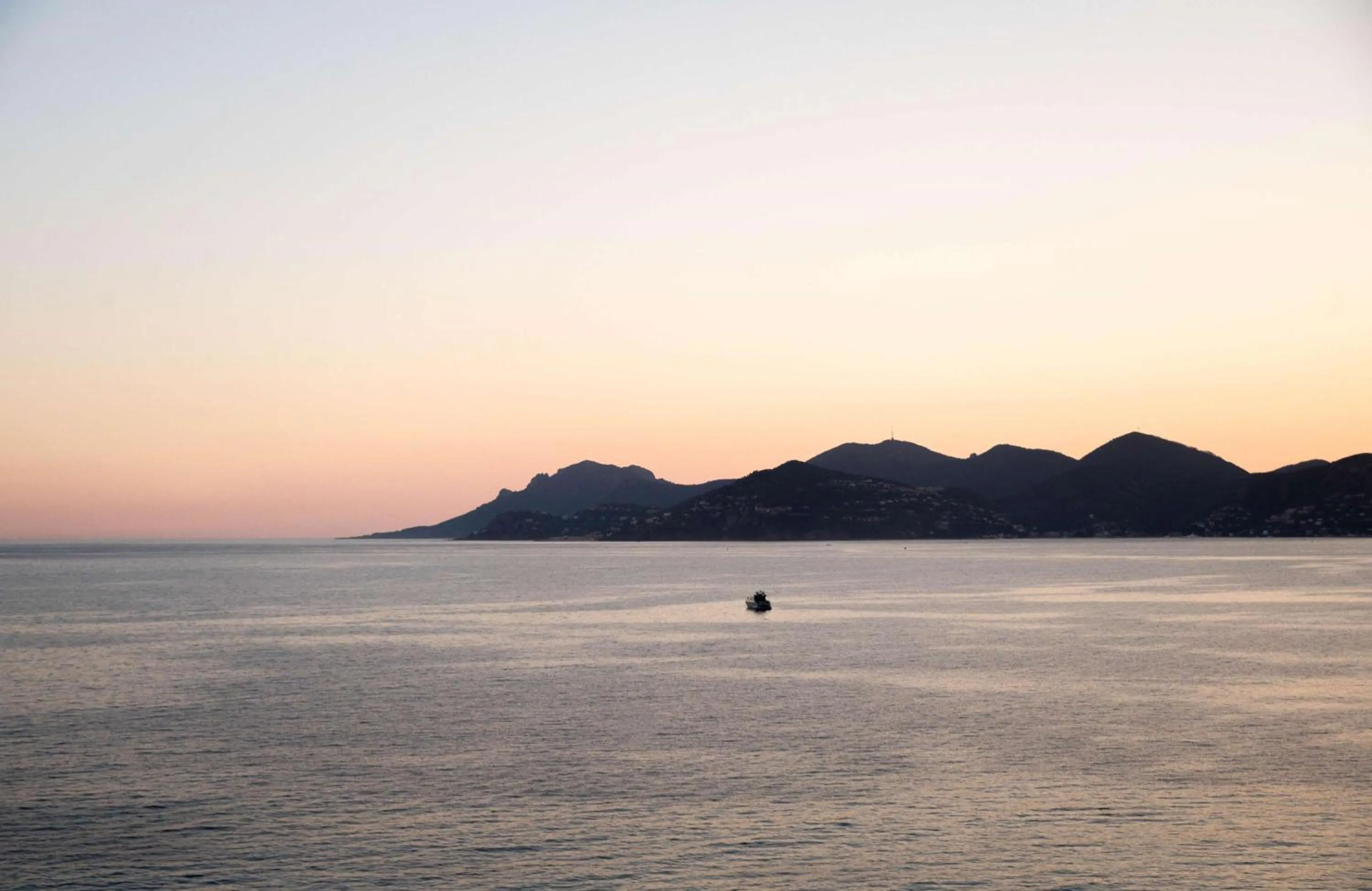 Restaurant/places to eat in Canopy by Hilton Cannes