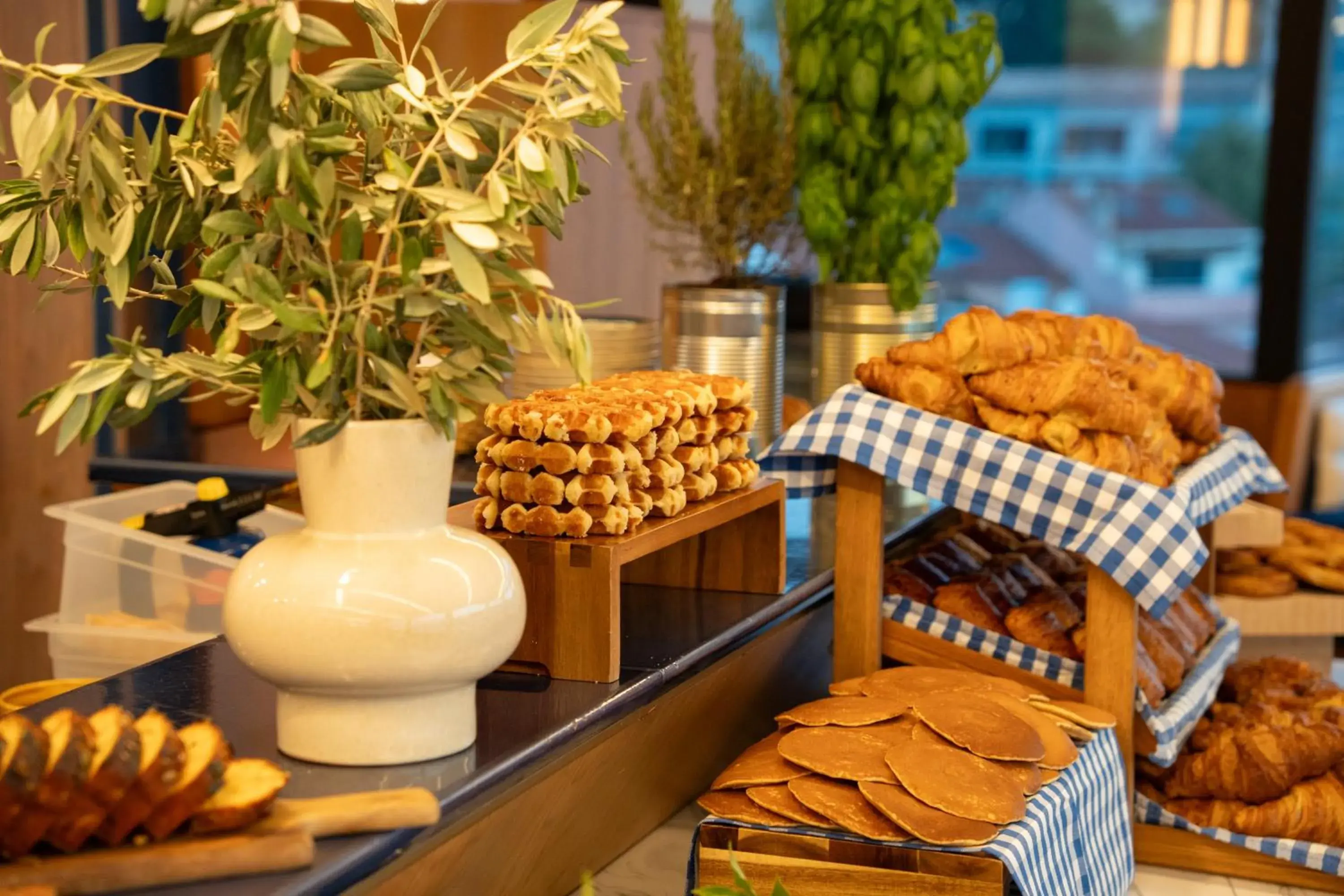 Restaurant/places to eat in Canopy by Hilton Cannes Restaurant/places to eat in Canopy by Hilton Cannes