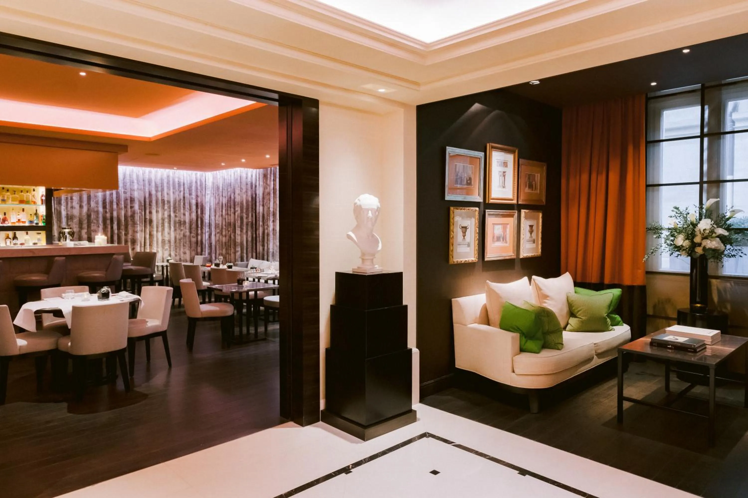 Lobby or reception in Grand Hôtel Du Palais Royal