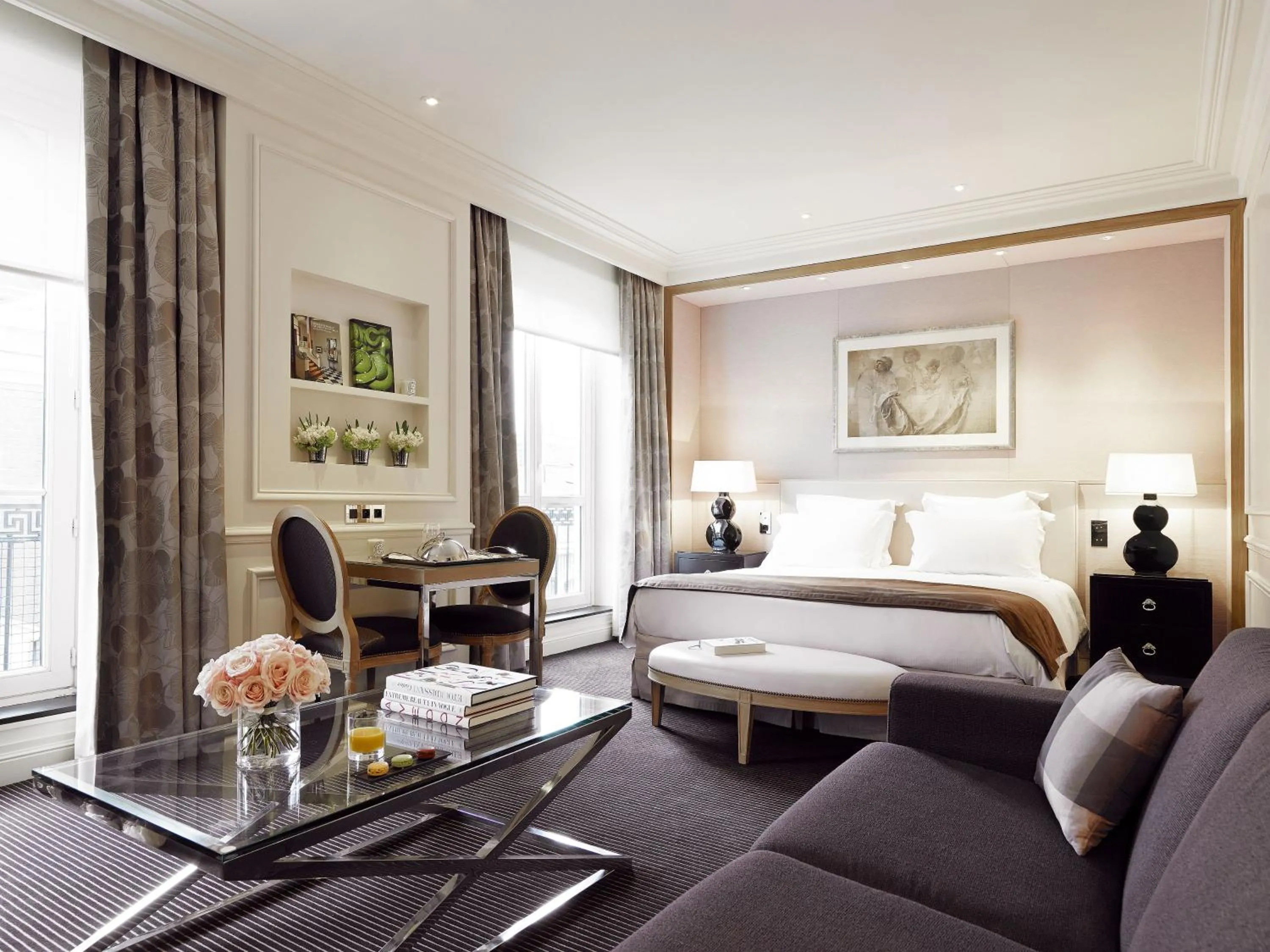 Bedroom, Bed in Grand Hôtel Du Palais Royal