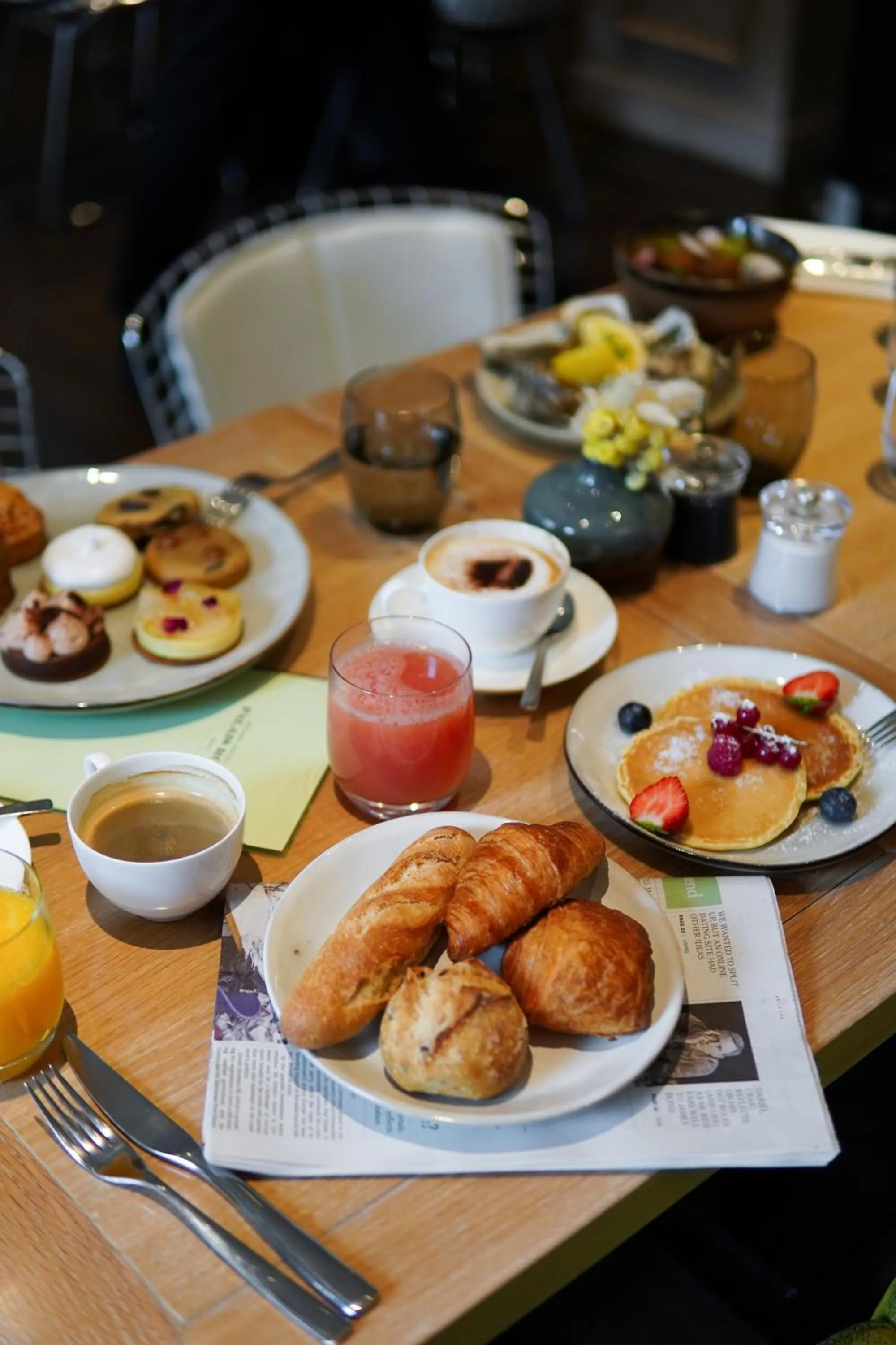 Breakfast in Grand Hôtel Du Palais Royal