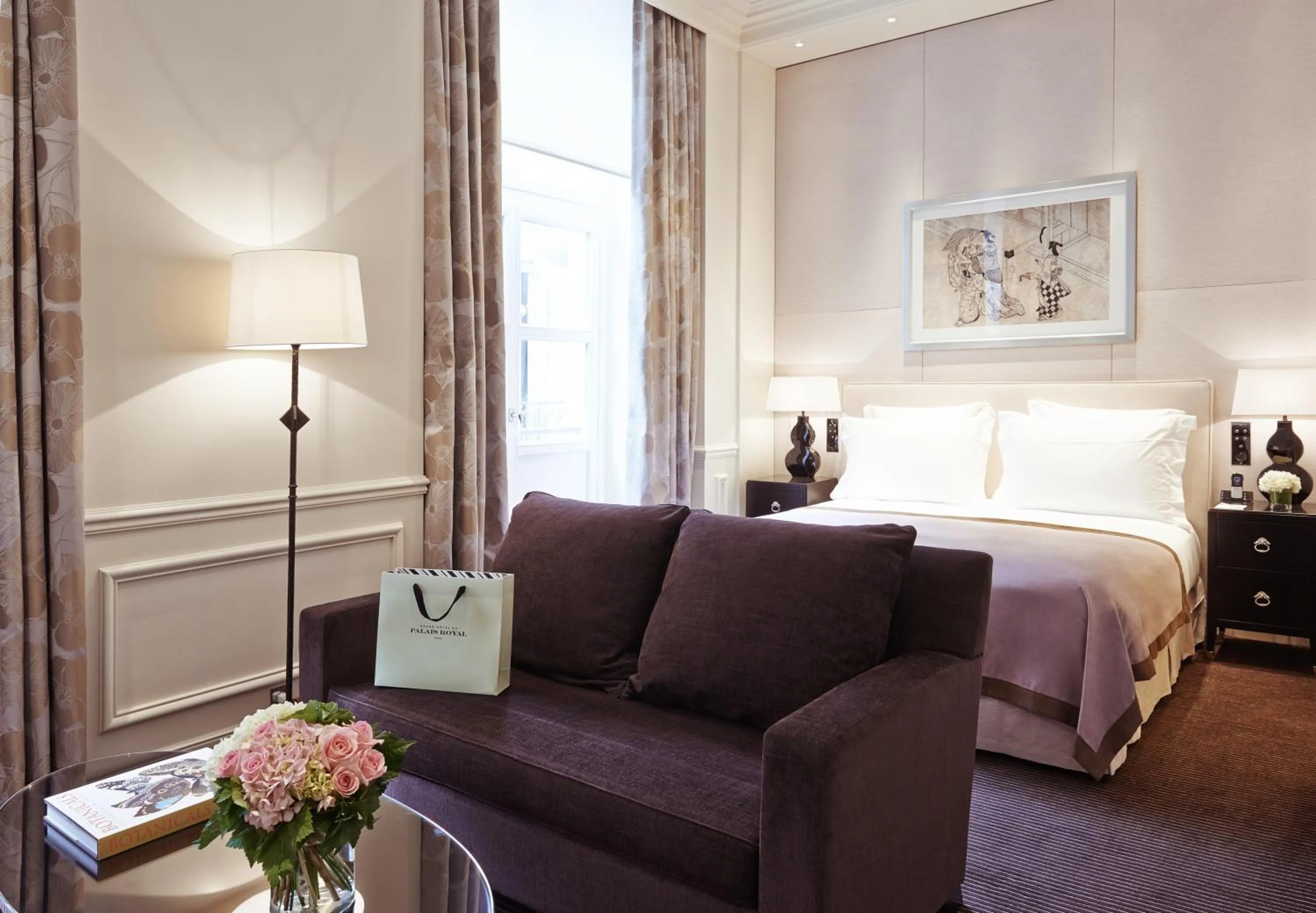 Bedroom, Bed in Grand Hôtel Du Palais Royal