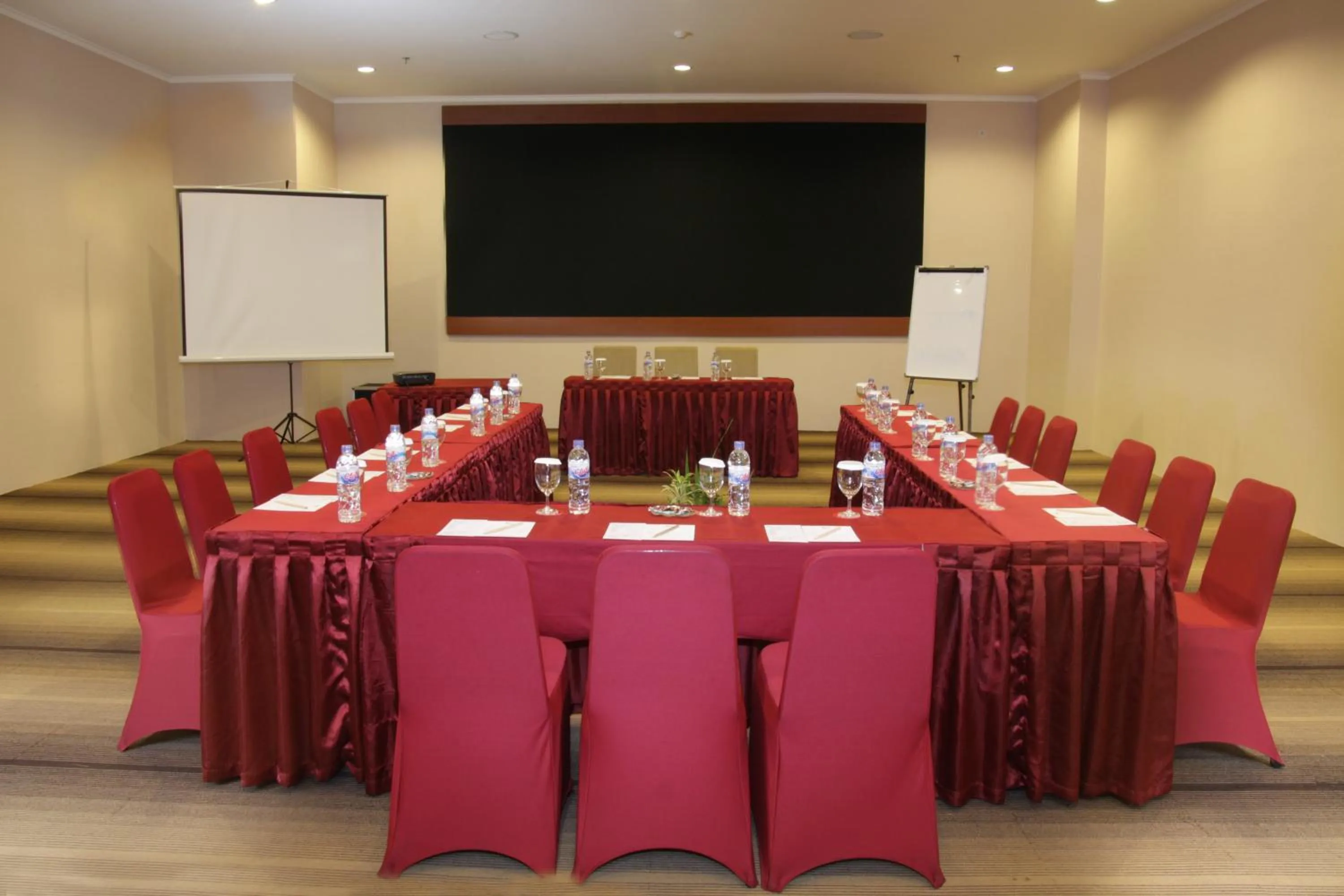 Banquet/Function facilities in Bueno Colombo Hotel Yogyakarta