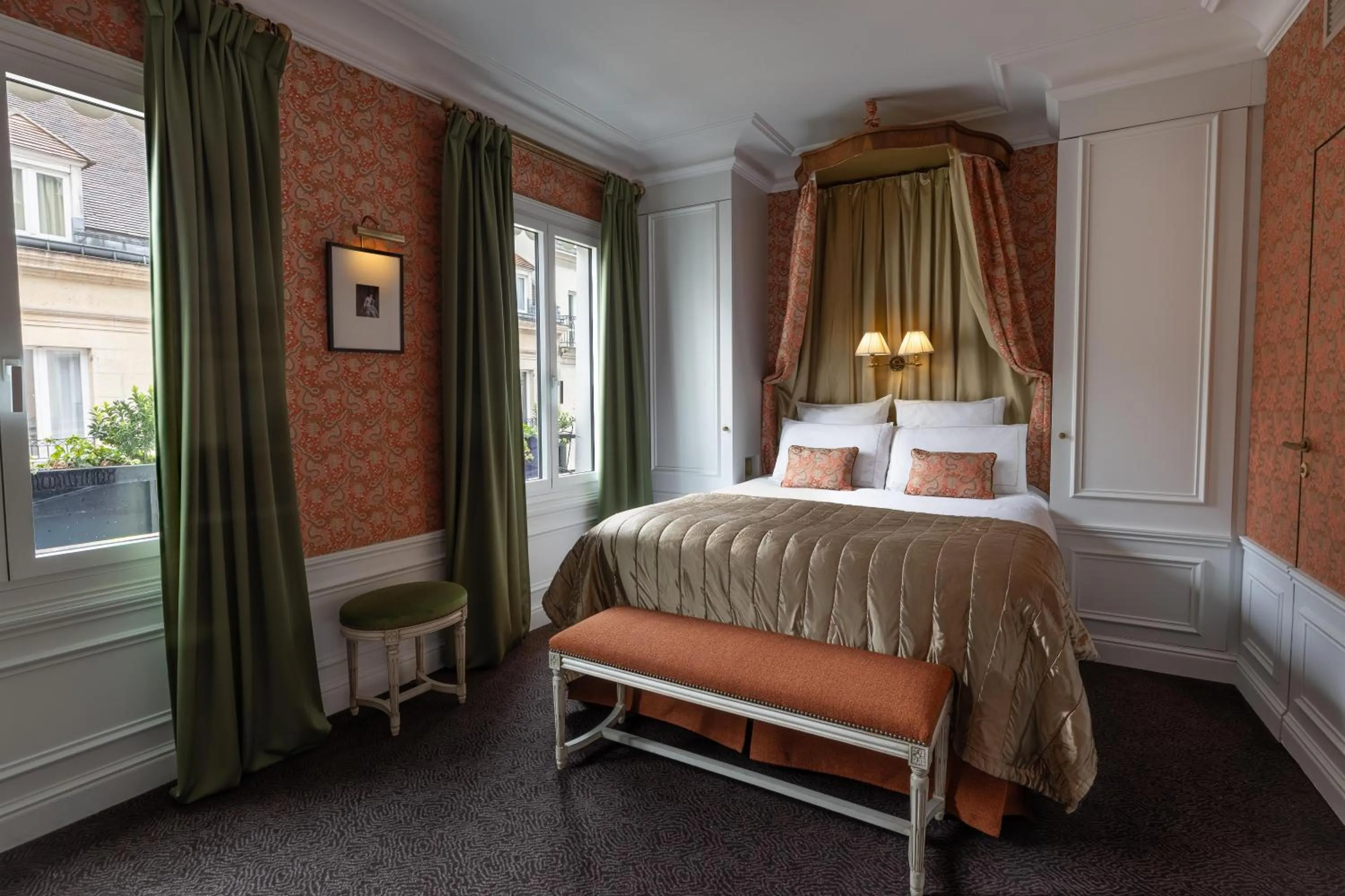 Photo of the whole room, Bed in Hôtel De Buci