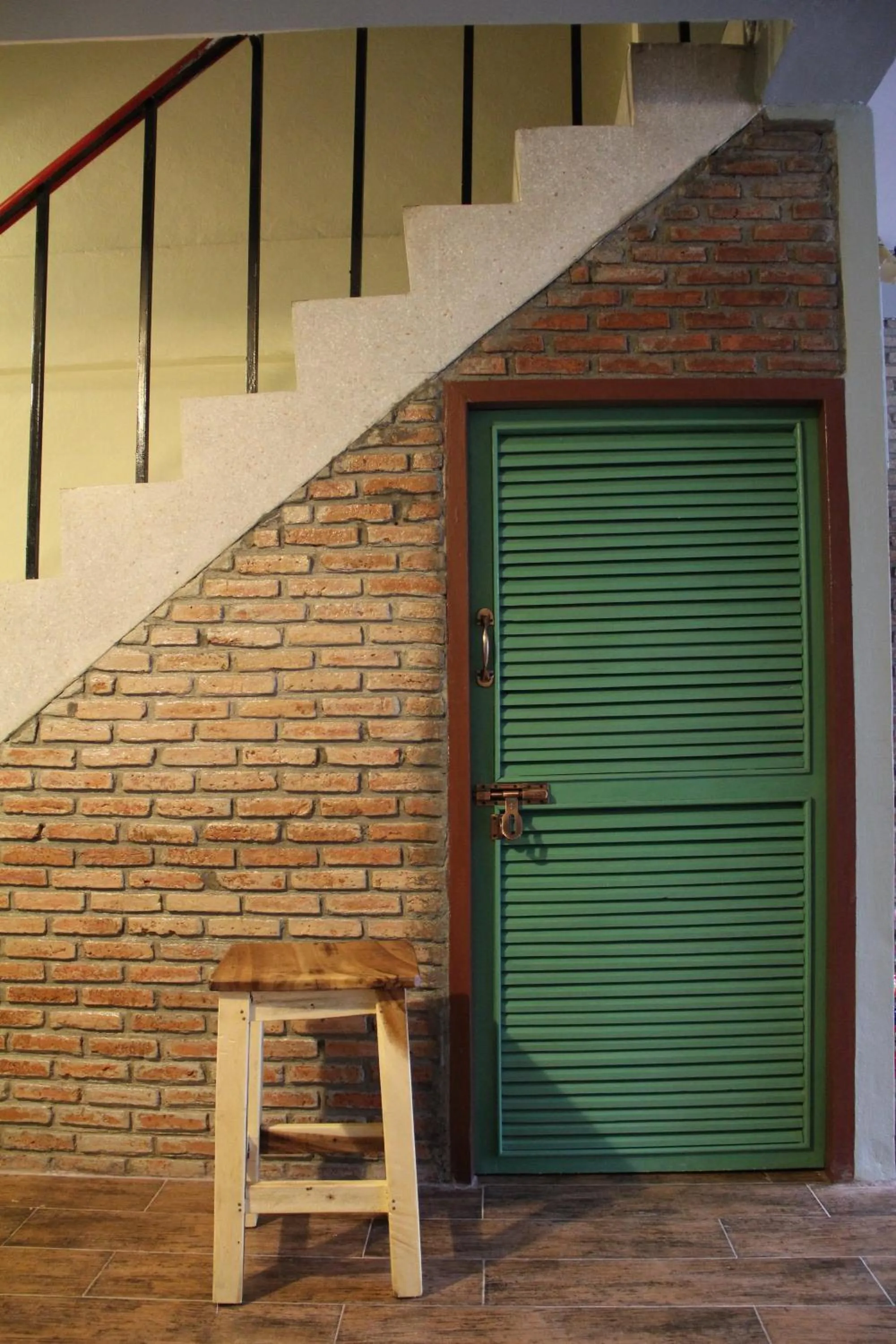 Decorative detail in Chan Cha La 99 Hostel