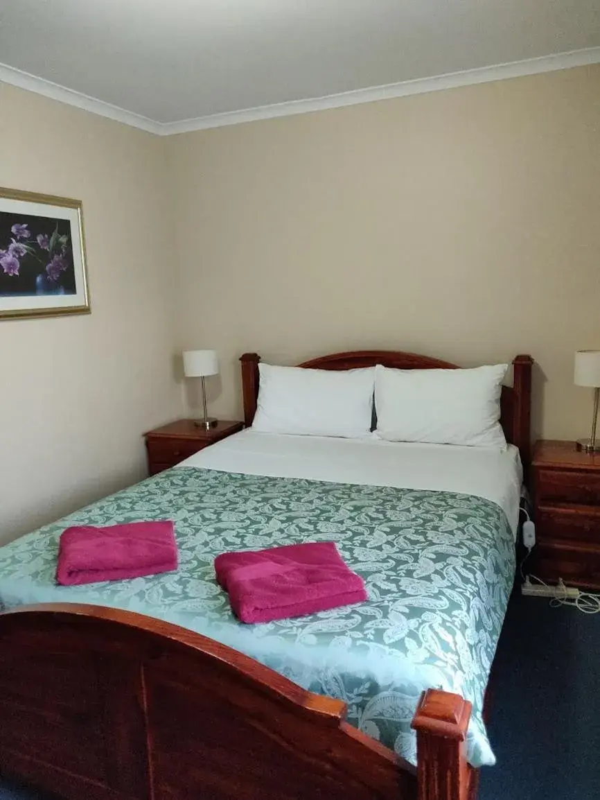 Bed in Summers Rest Units Bed in Summers Rest Units