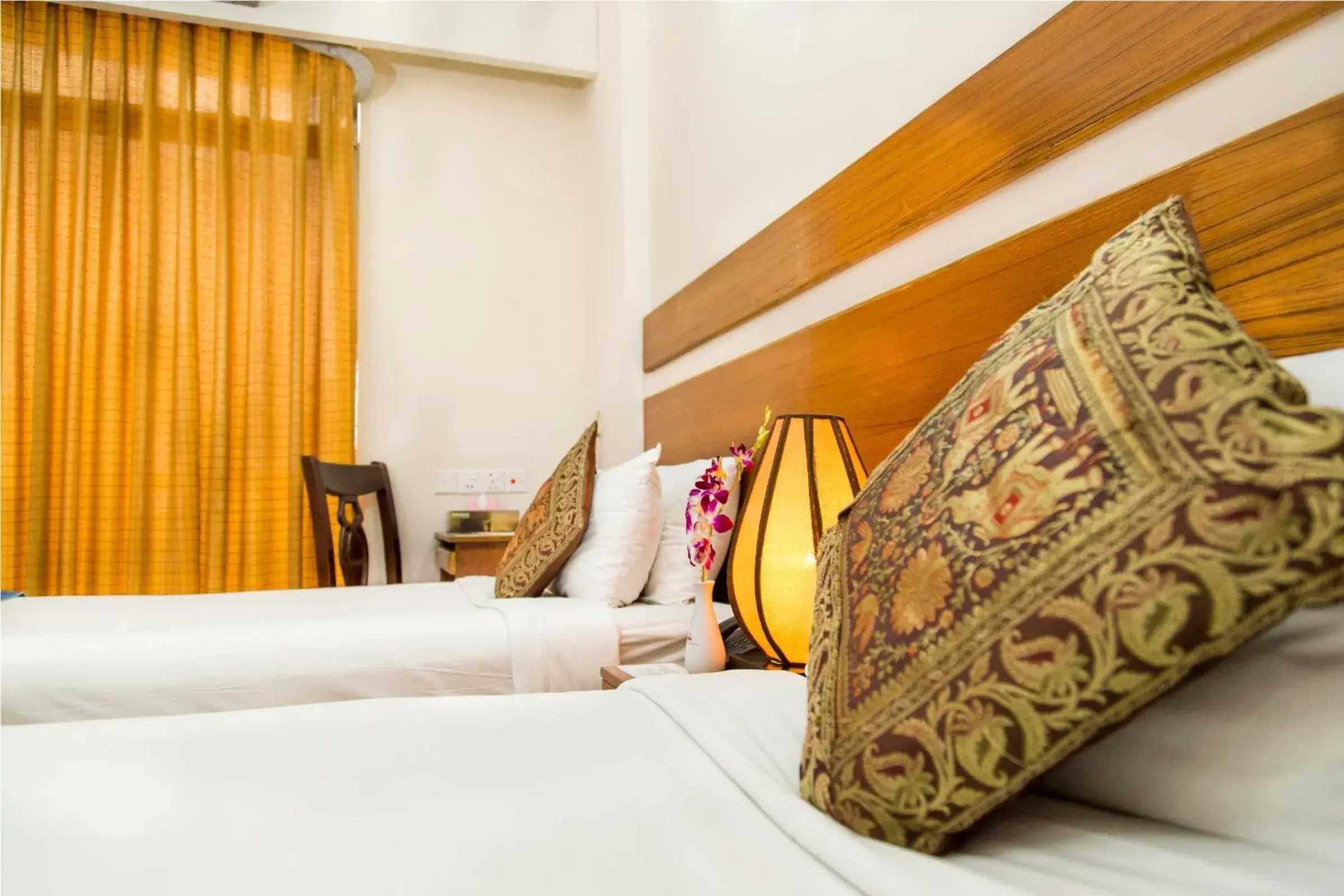 Decorative detail, Bed in Dhaka Golden Inn - Banani'Lakeside Decorative detail, Bed in Dhaka Golden Inn - Banani'Lakeside