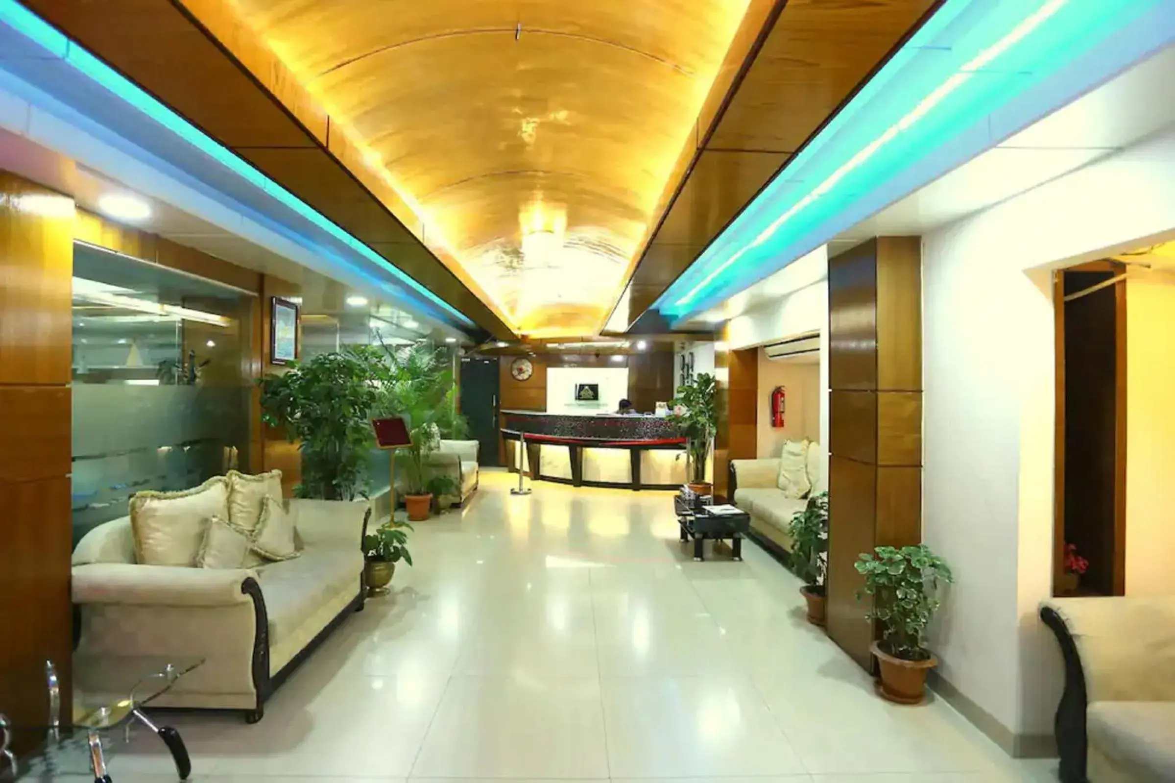 Property building in Dhaka Golden Inn - Banani'Lakeside Property building in Dhaka Golden Inn - Banani'Lakeside