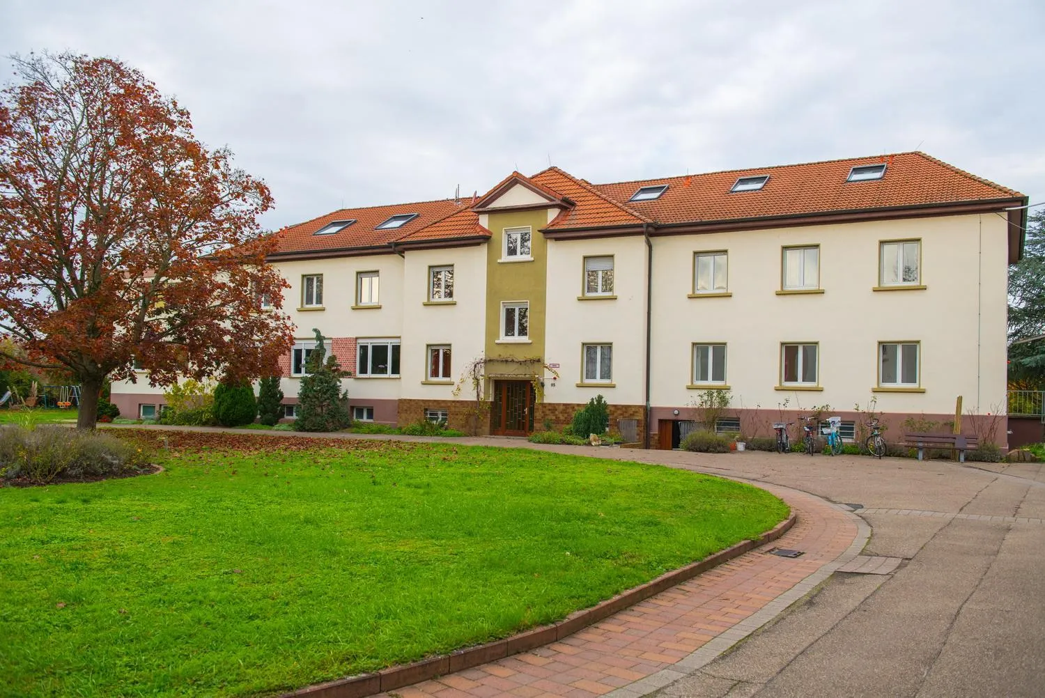 Facade/entrance in Christliche Gästehäuser Weinstraße