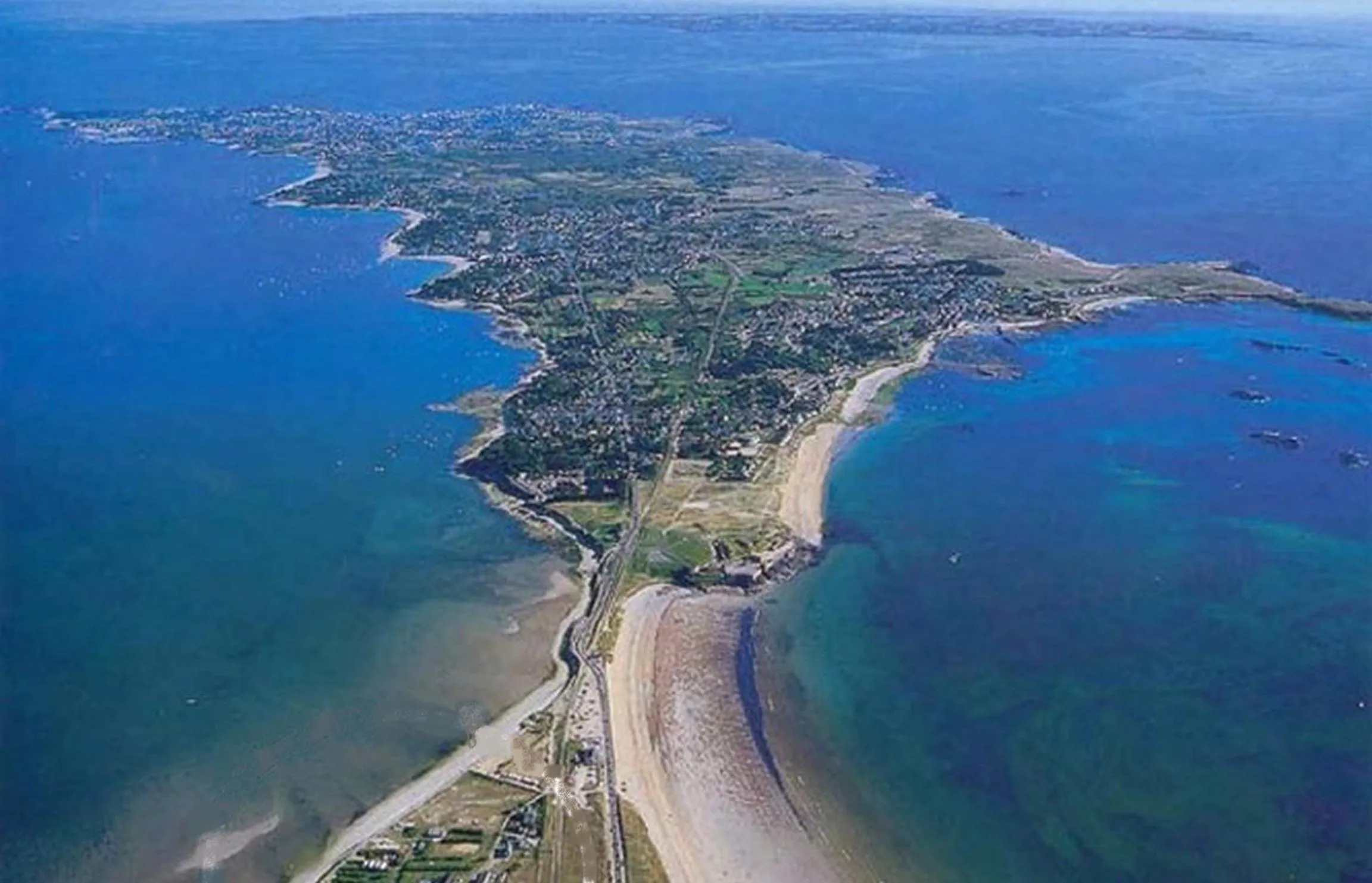 Beach in Hôtel du Petit Matelot