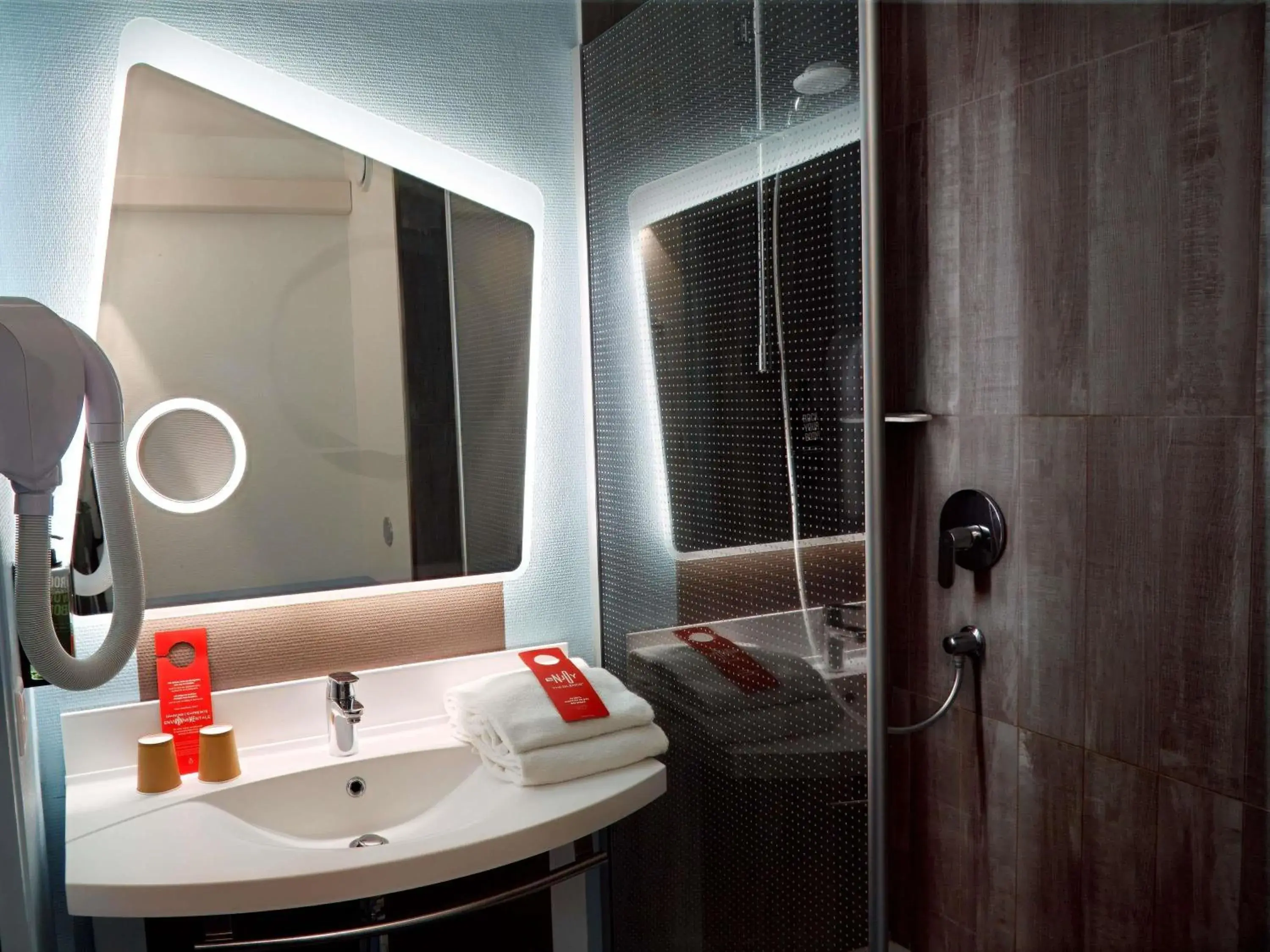 Bedroom in ibis Amboise Bedroom in ibis Amboise