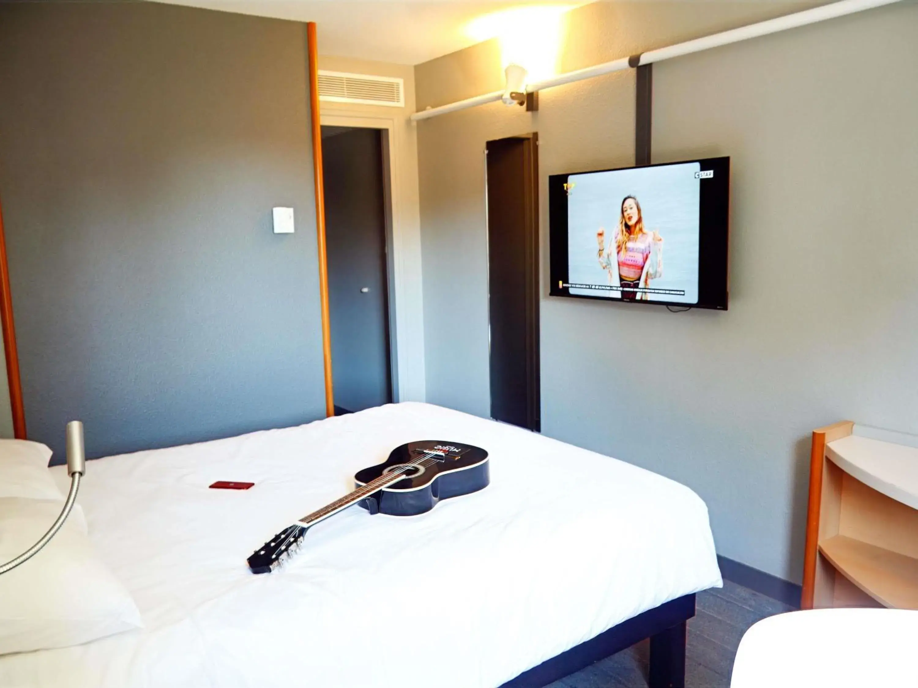 Bedroom, Bed in ibis Amboise Bedroom, Bed in ibis Amboise