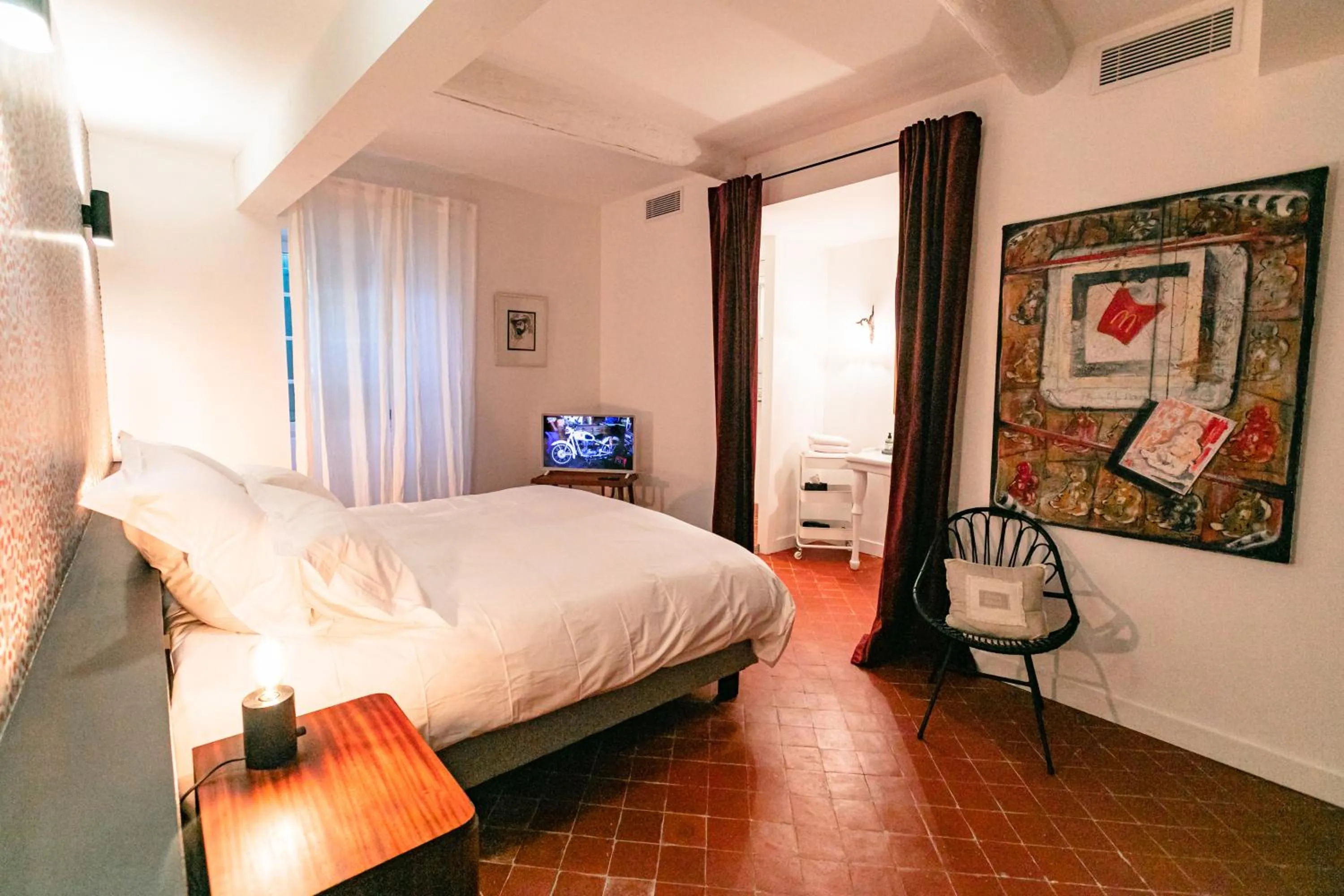 Bedroom in Gabrielle Jeanne