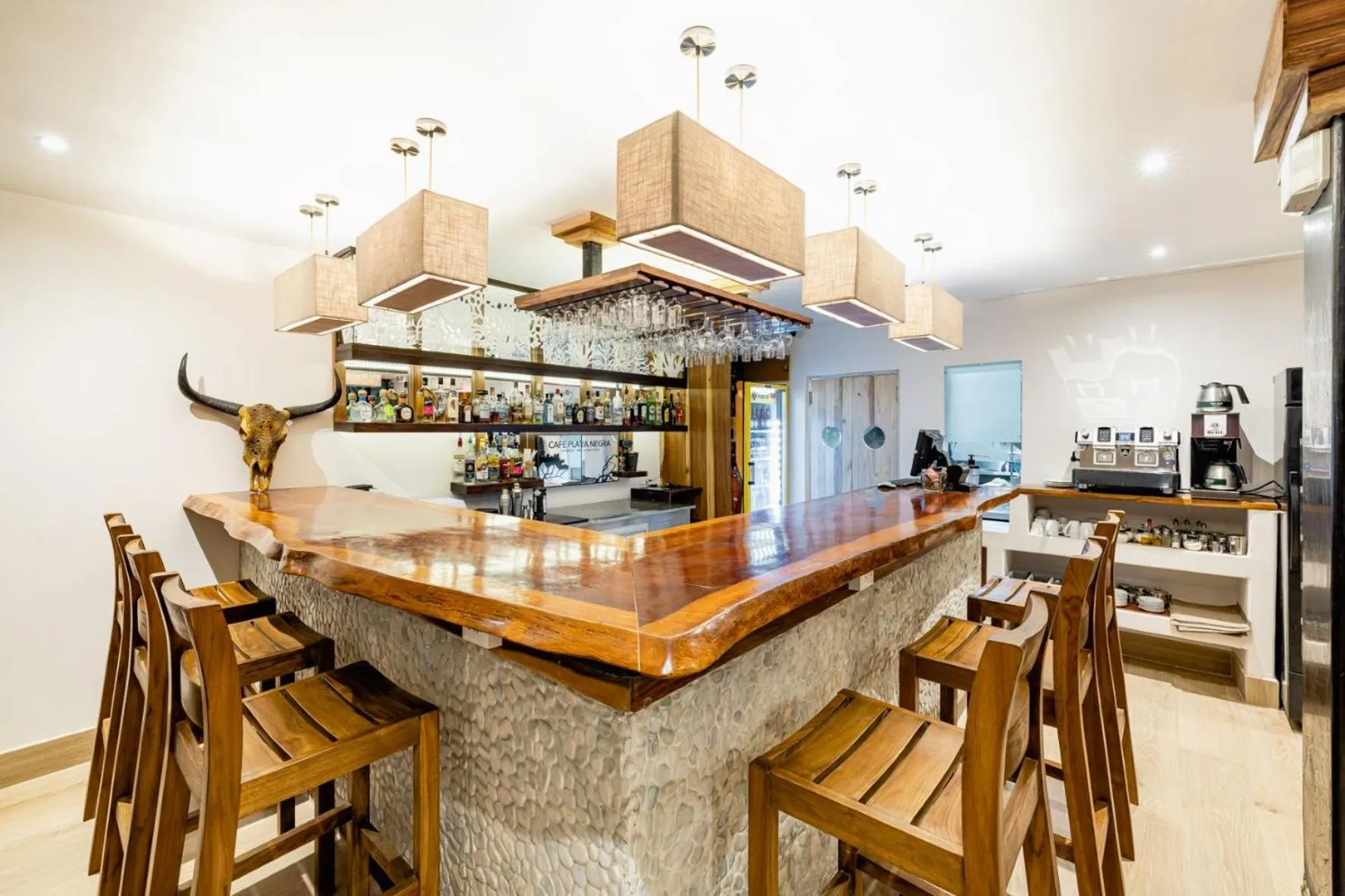 Restaurant/places to eat in Cafe Playa Negra Hotel