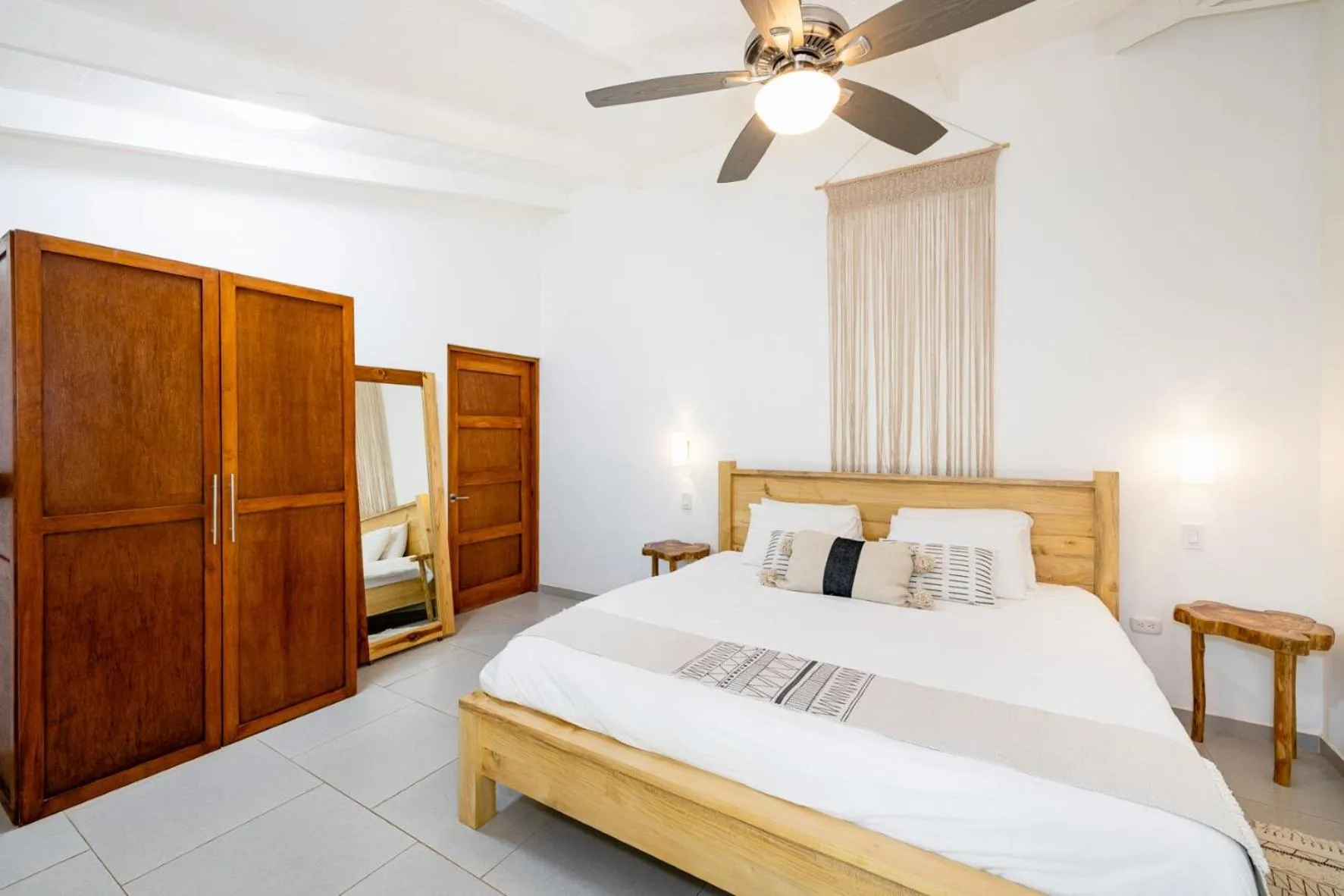 Photo of the whole room, Bed in Cafe Playa Negra Hotel