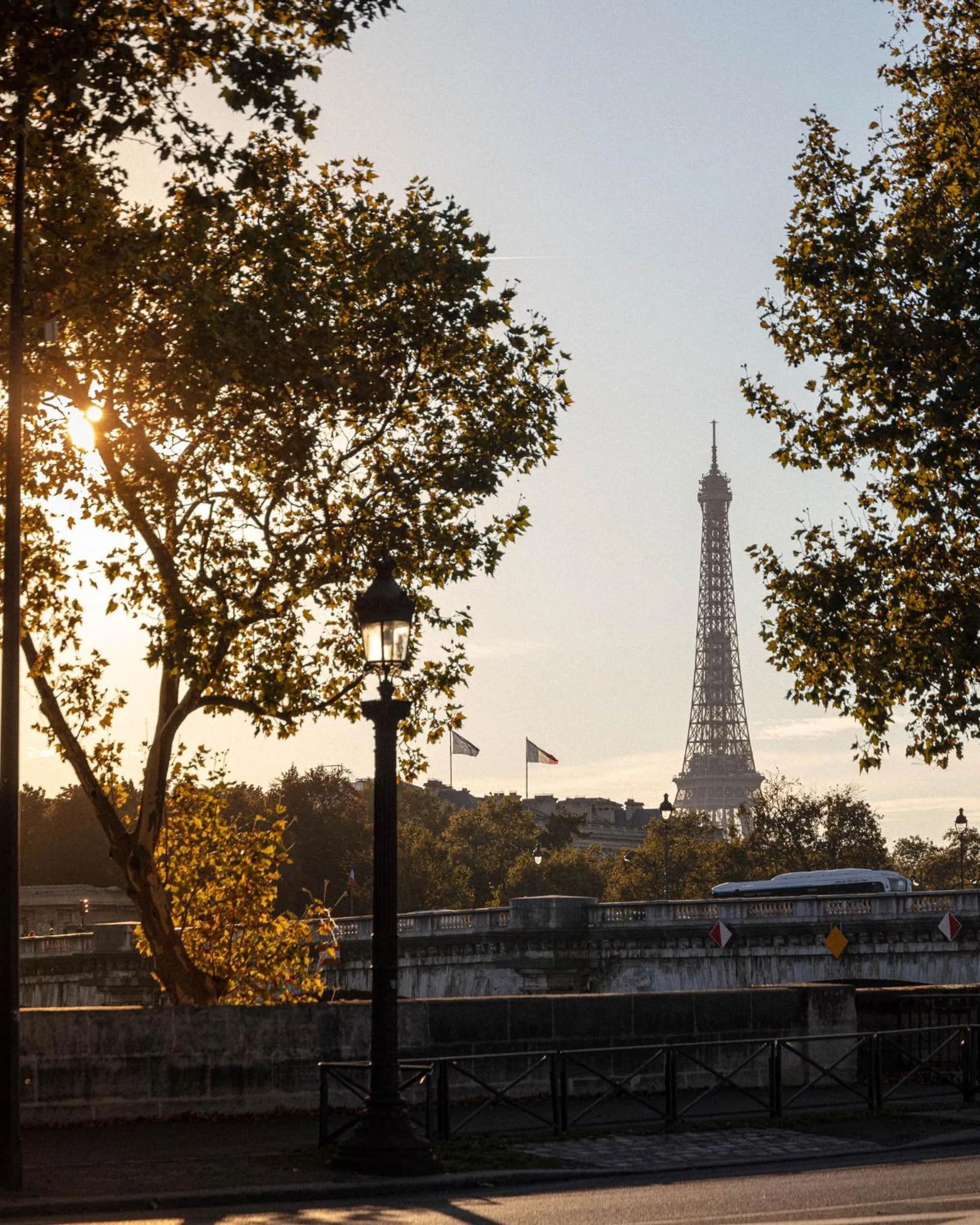 Neighbourhood in Le Burgundy Paris