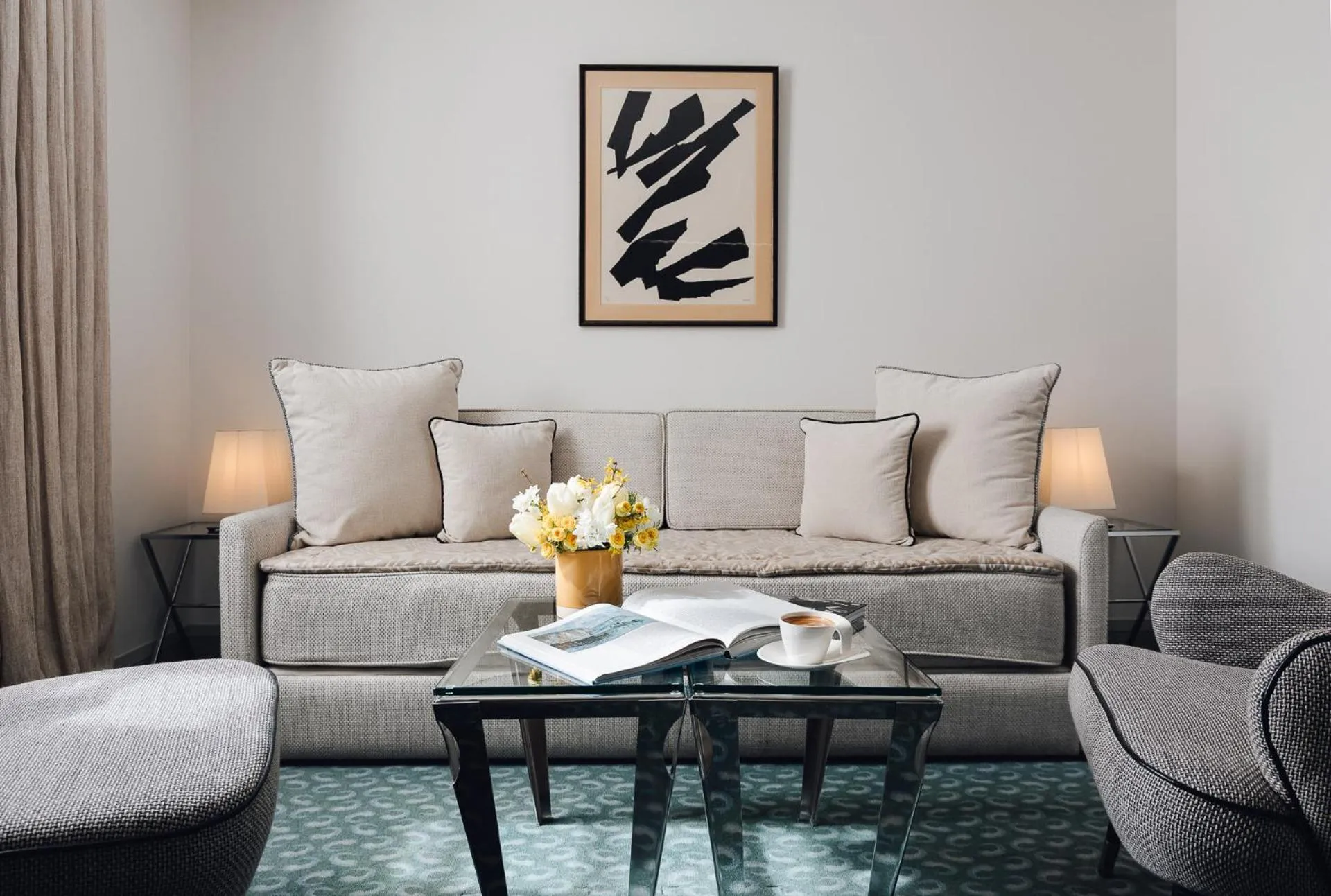 Living room in Le Burgundy Paris