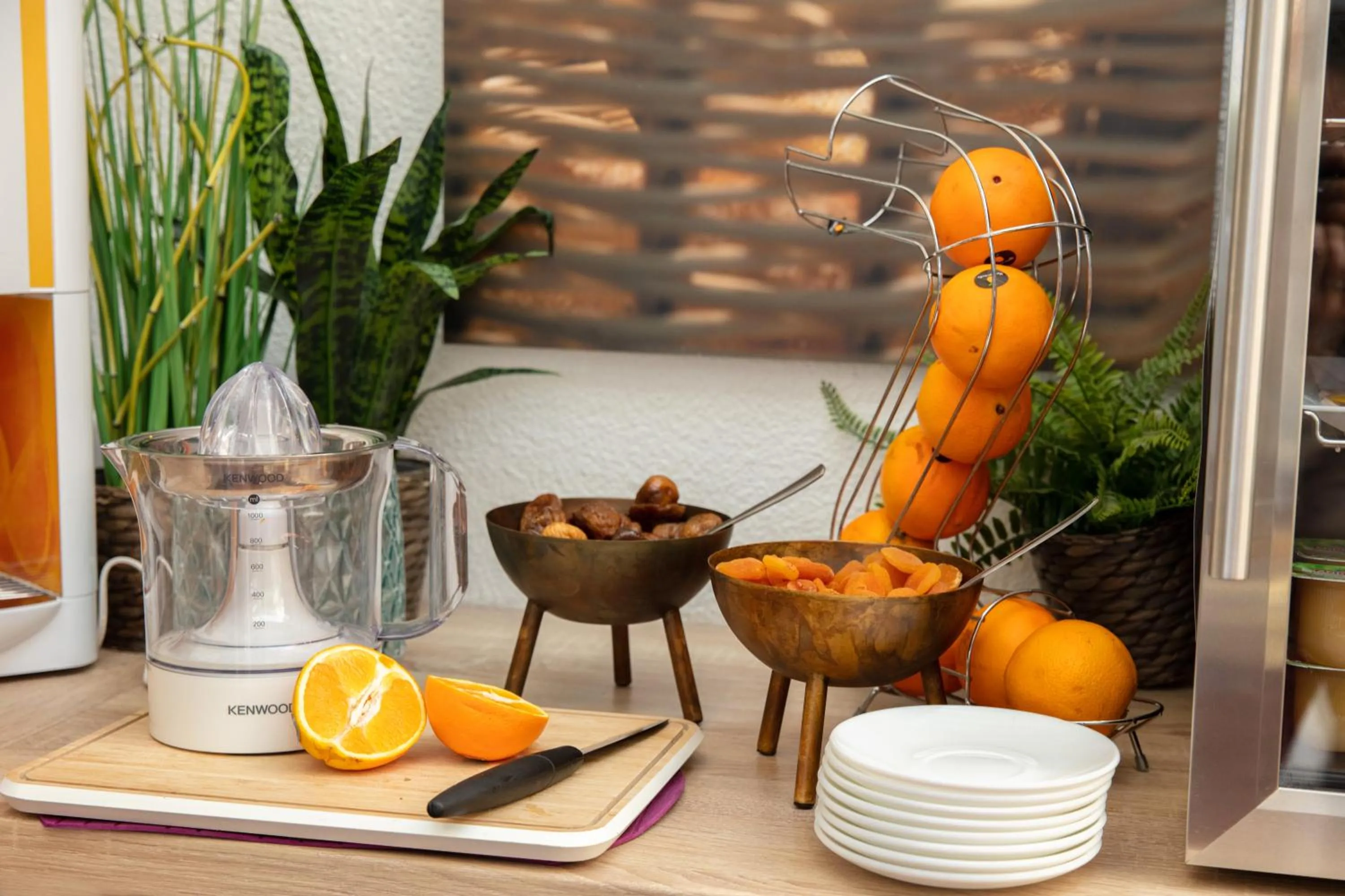 Food and drinks in Hotel Cerise Lens