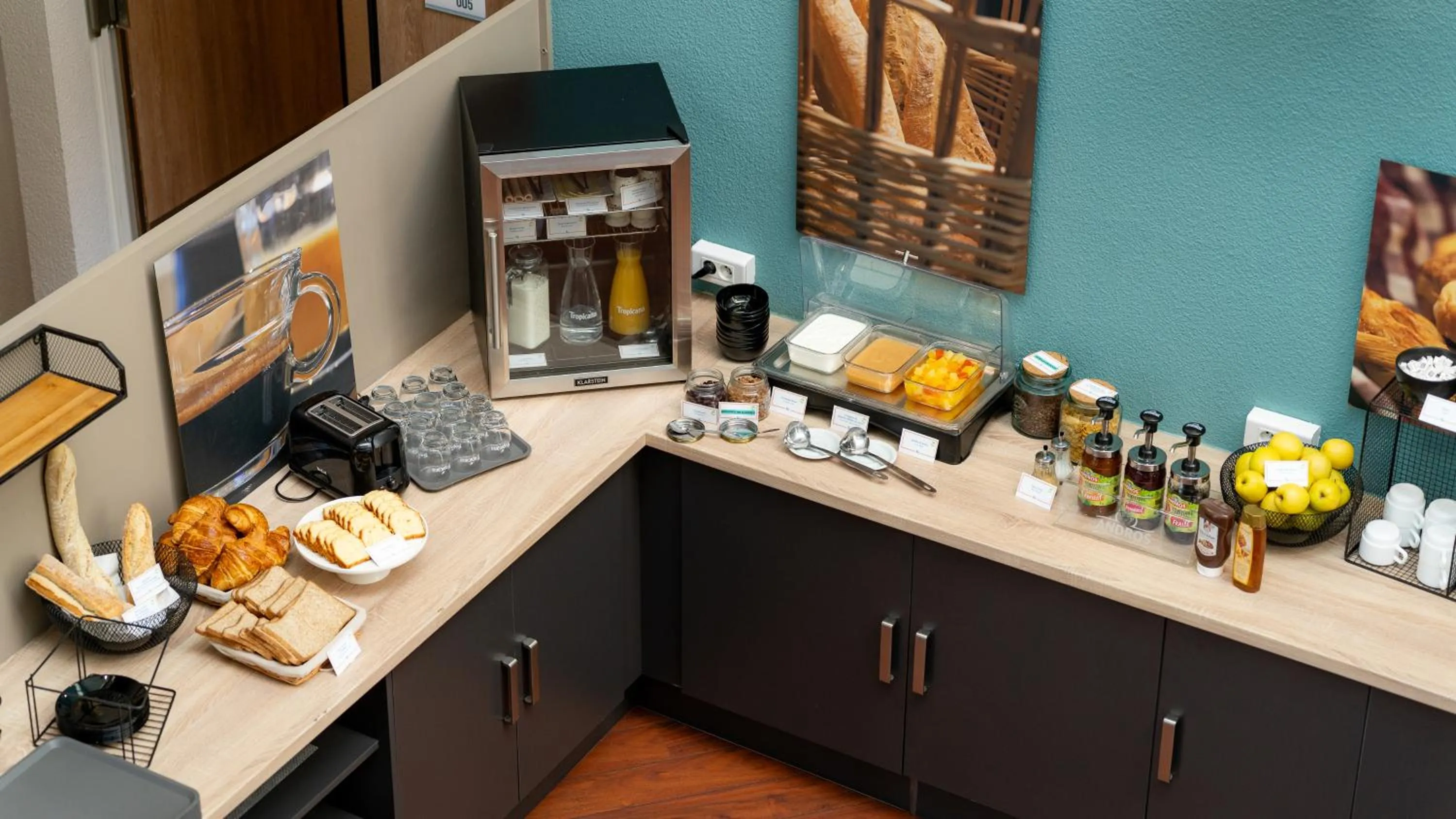 Coffee/tea facilities in KYRIAD ECO LILLE SUD - Noyelles Godault