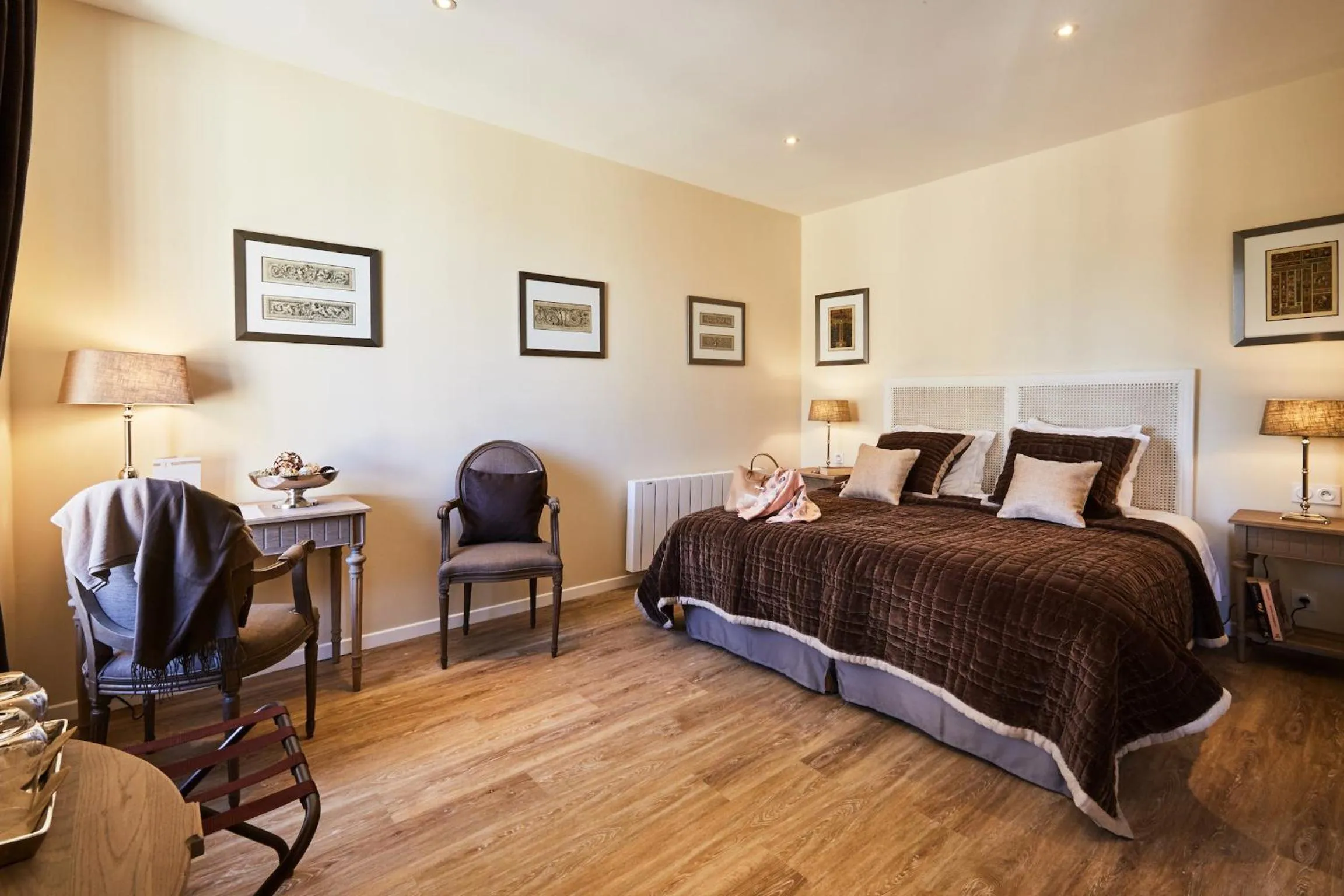 Bed in Les Villas d'Arromanches, Teritoria