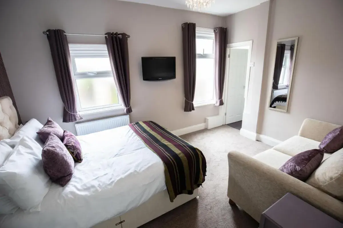 Standard Family Room in The Gables Hotel by Cherish Lewis Blackpool Standard Family Room in The Gables Hotel by Cherish Lewis Blackpool