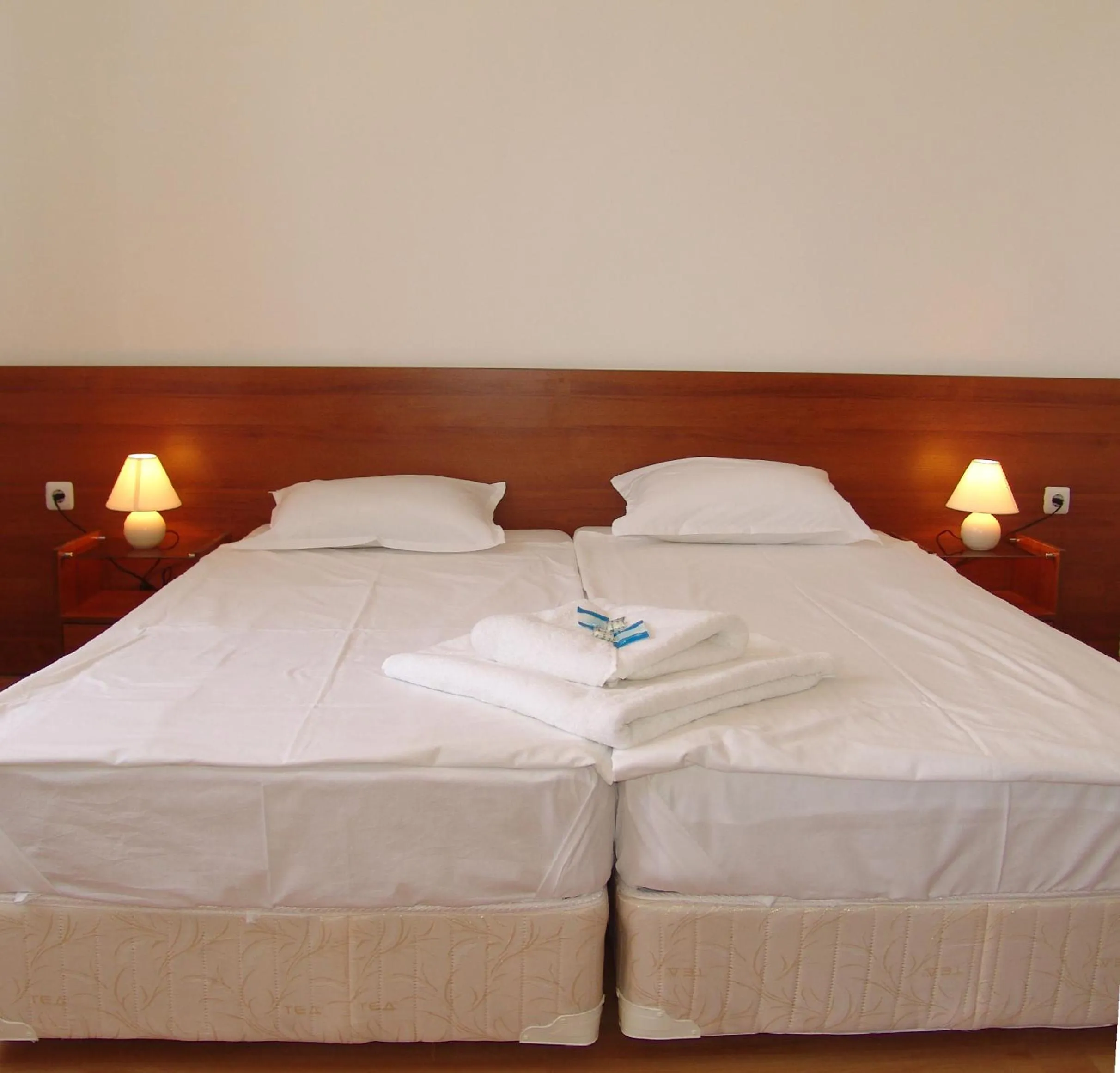 Bed in Apart Hotel Kasandra