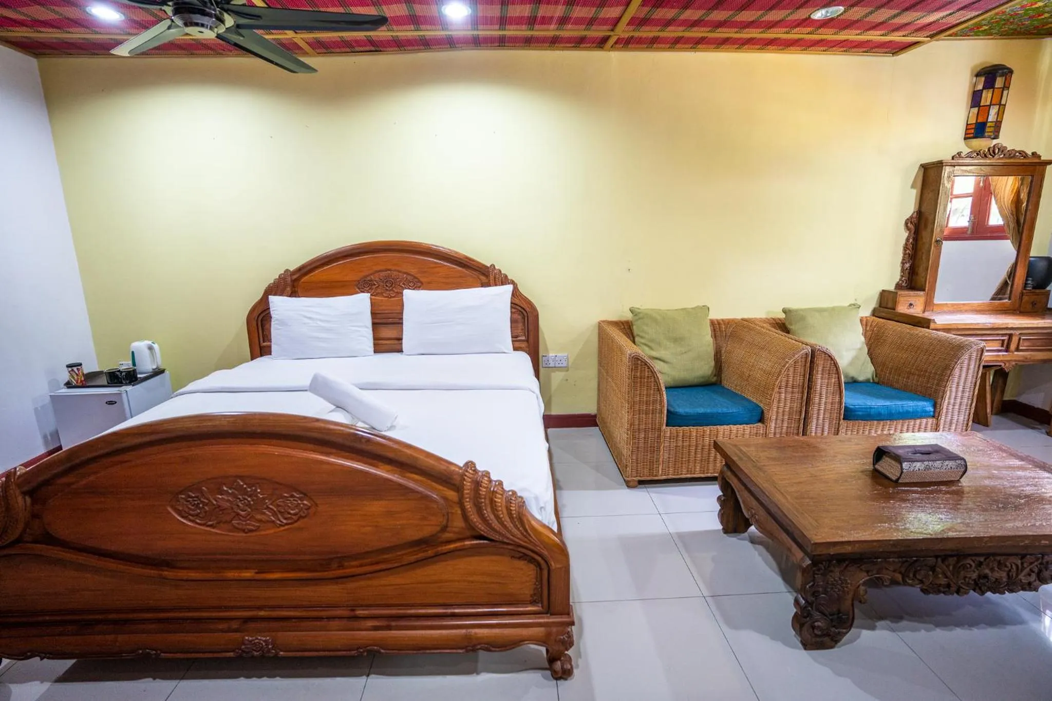 Photo of the whole room, Bed in Lost Paradise Resort