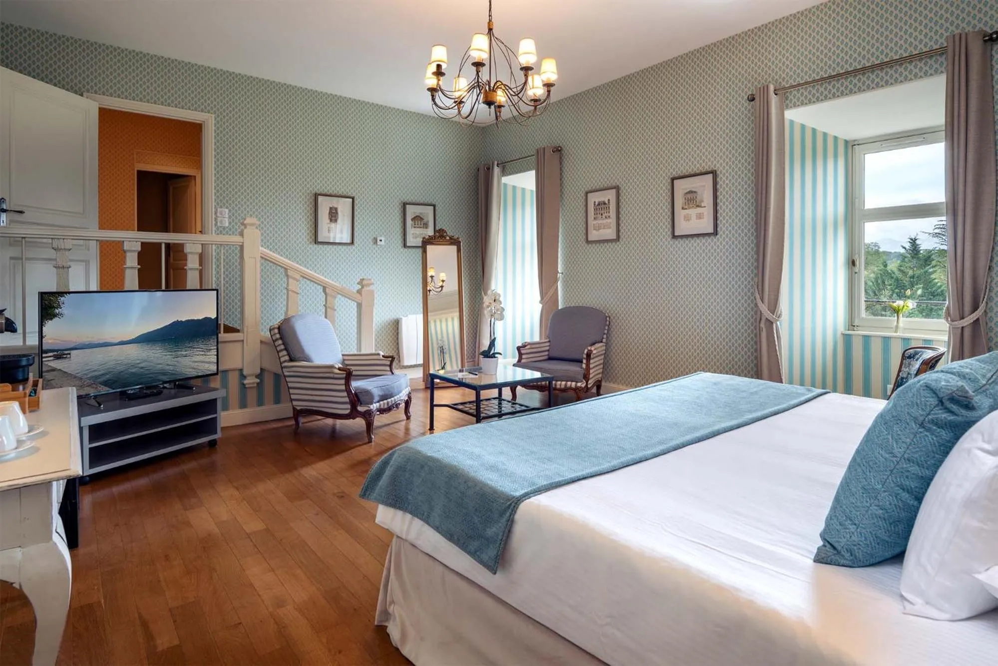 Bed in Château de Candie