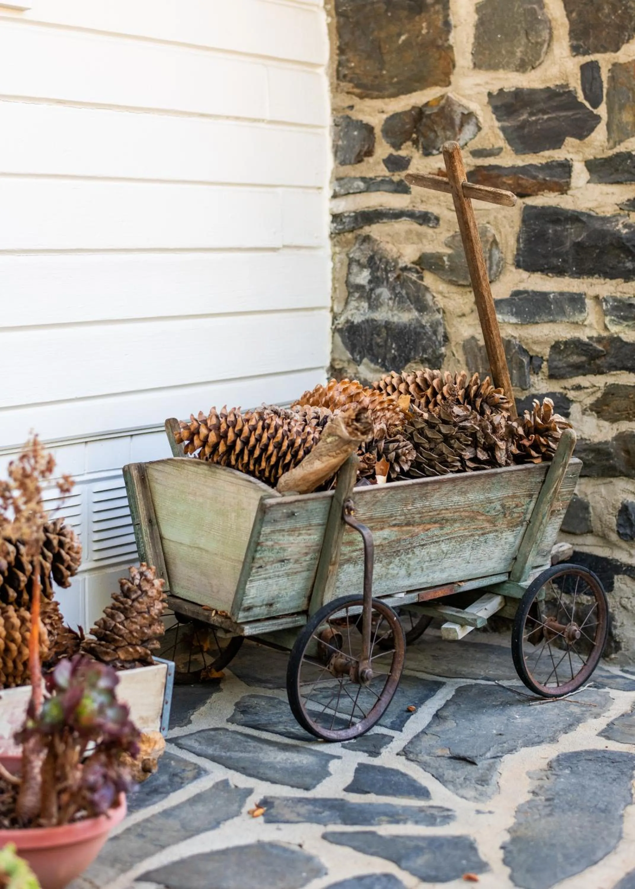 Decorative detail in Inn at Sugar Pine Ranch