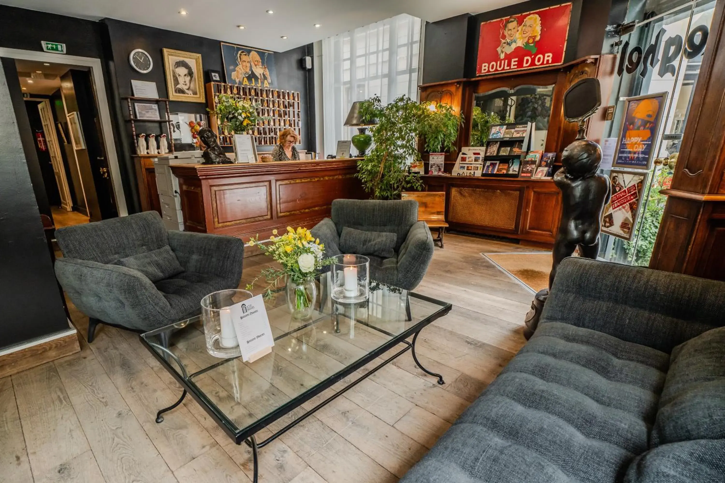 Lobby or reception in Brueghel Lobby or reception in Brueghel