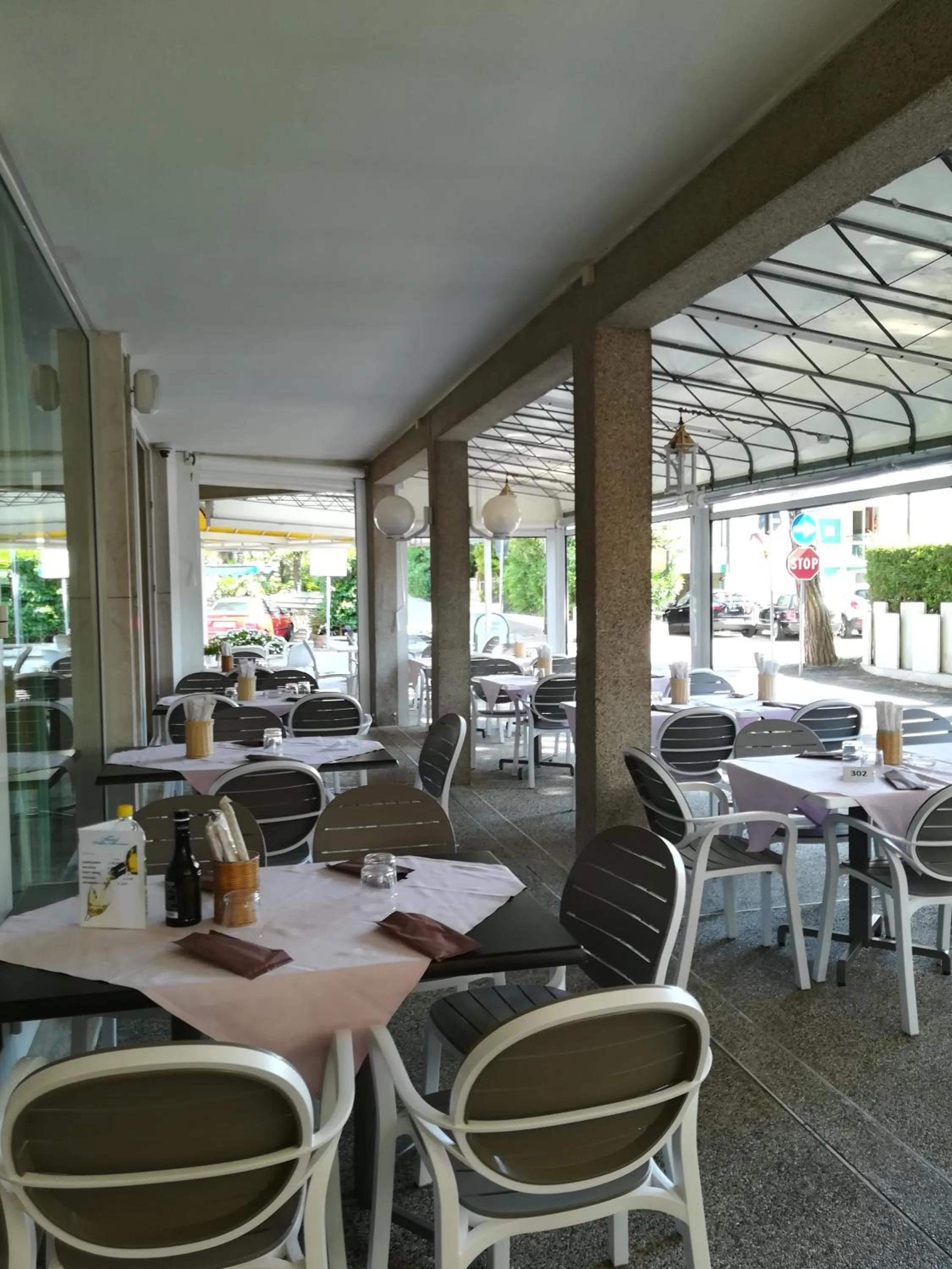 Restaurant/places to eat in Hotel Villa Roma