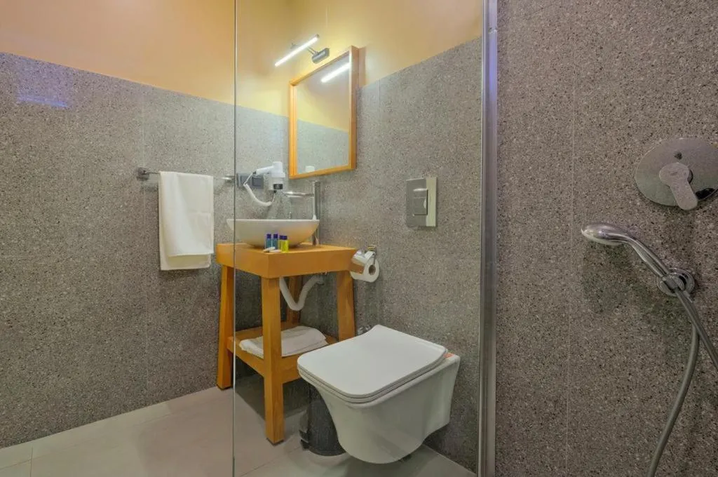 Bathroom in Ciello Suites Hotel
