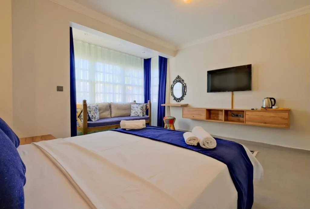 Photo of the whole room, Bed in Ciello Suites Hotel