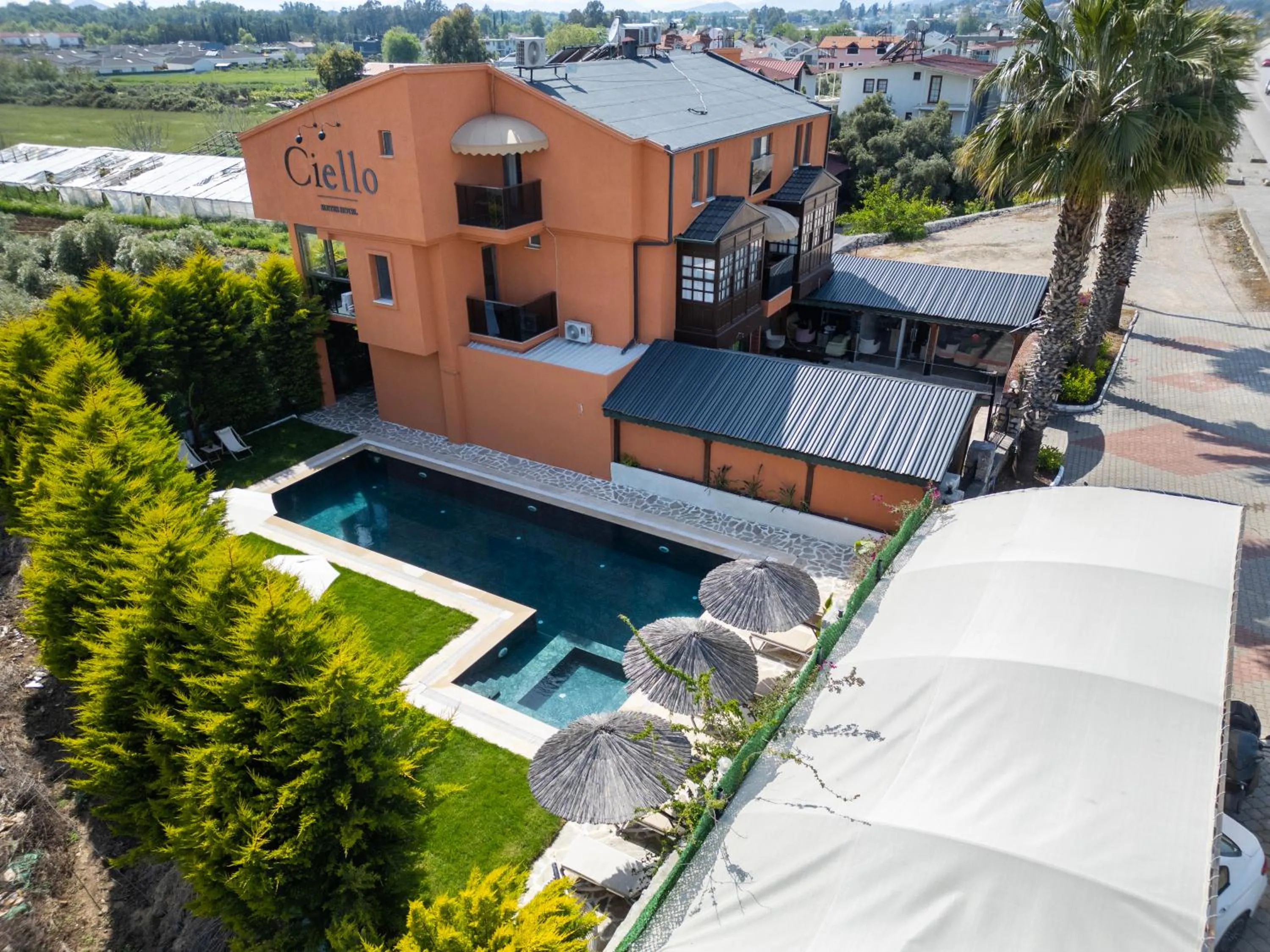 Ciello Suites Hotel