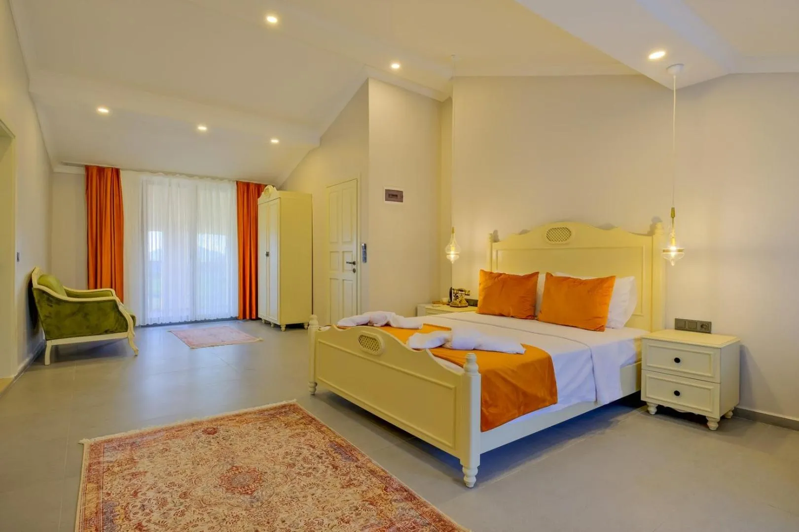 Photo of the whole room, Bed in Ciello Suites Hotel
