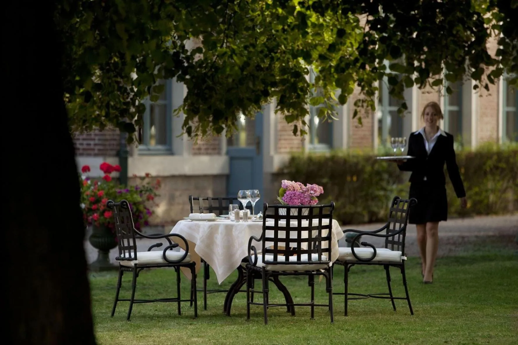 Restaurant/places to eat in La Chartreuse Du Val Saint Esprit