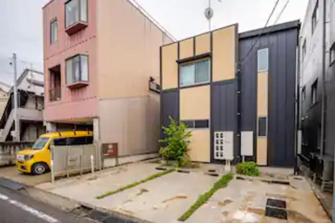 Property building in Kanazawa-Hachitabi sorairo