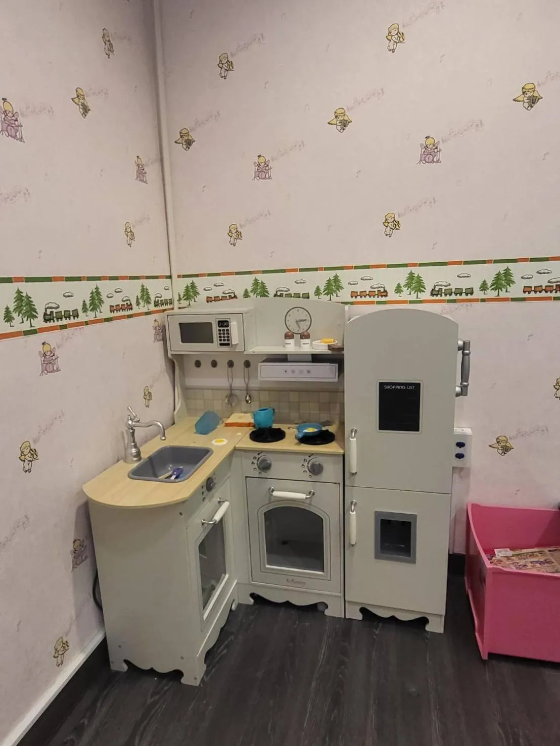 Children play ground in Joy Garden Hotel