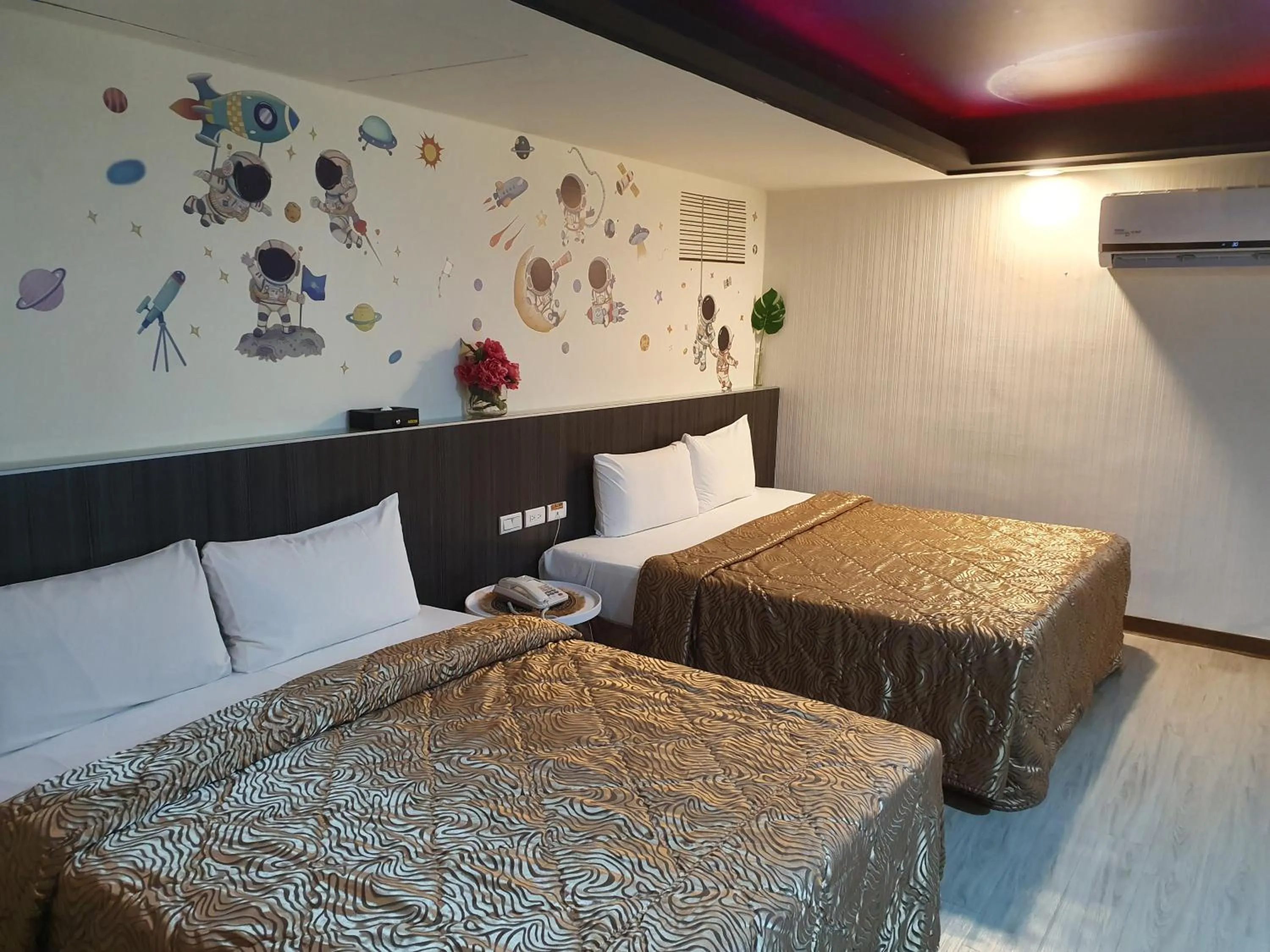 Bed in Joy Garden Hotel