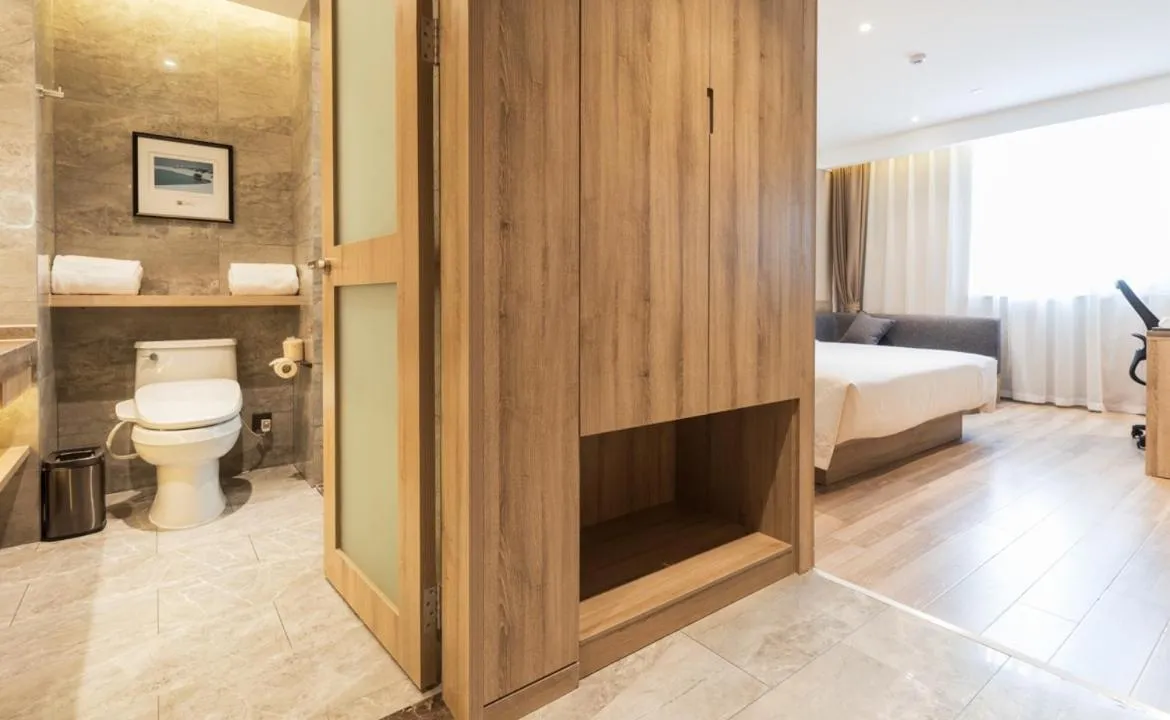 Atour Hotel Weihai City Center