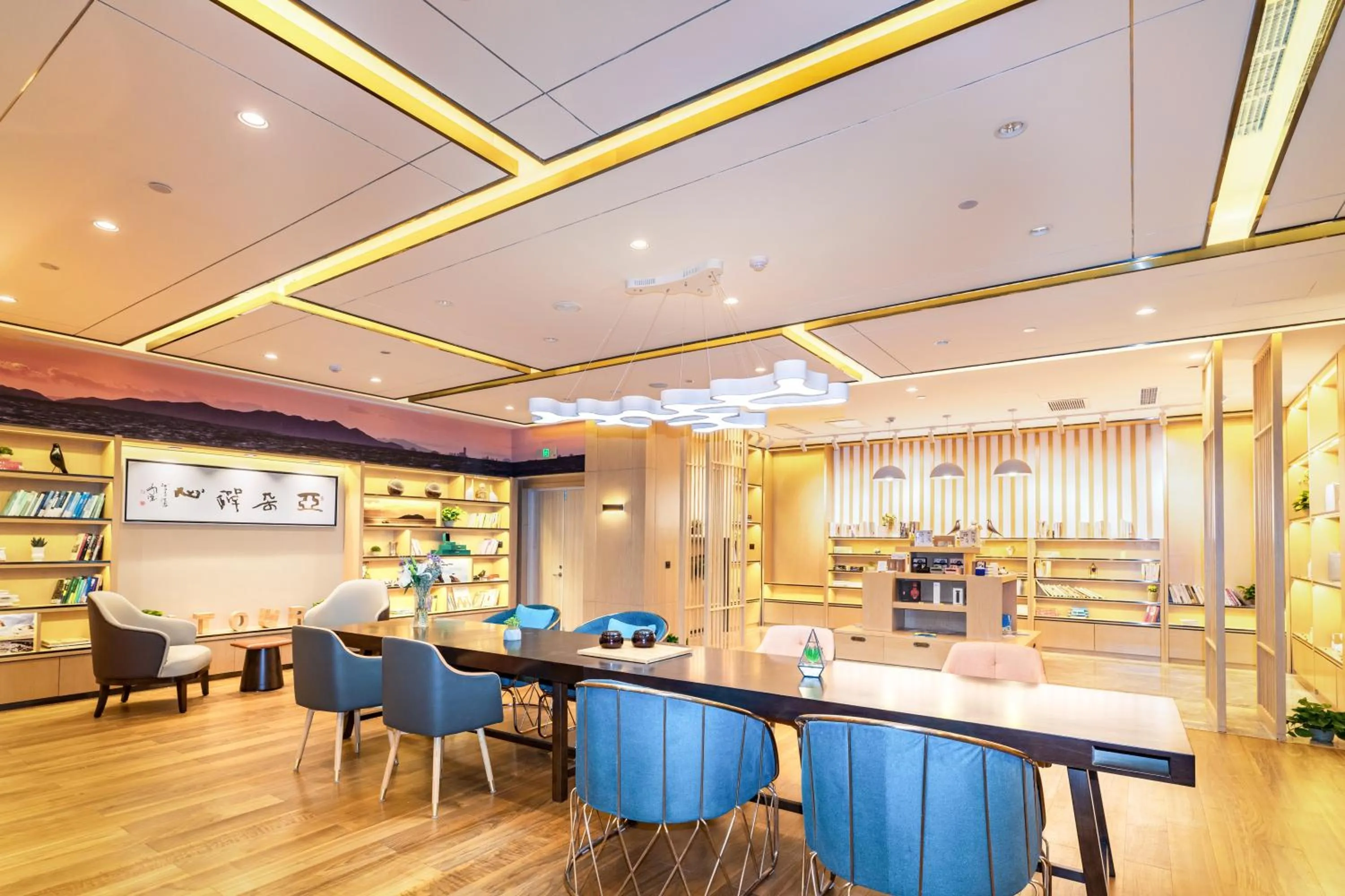 Atour Hotel Weihai City Center