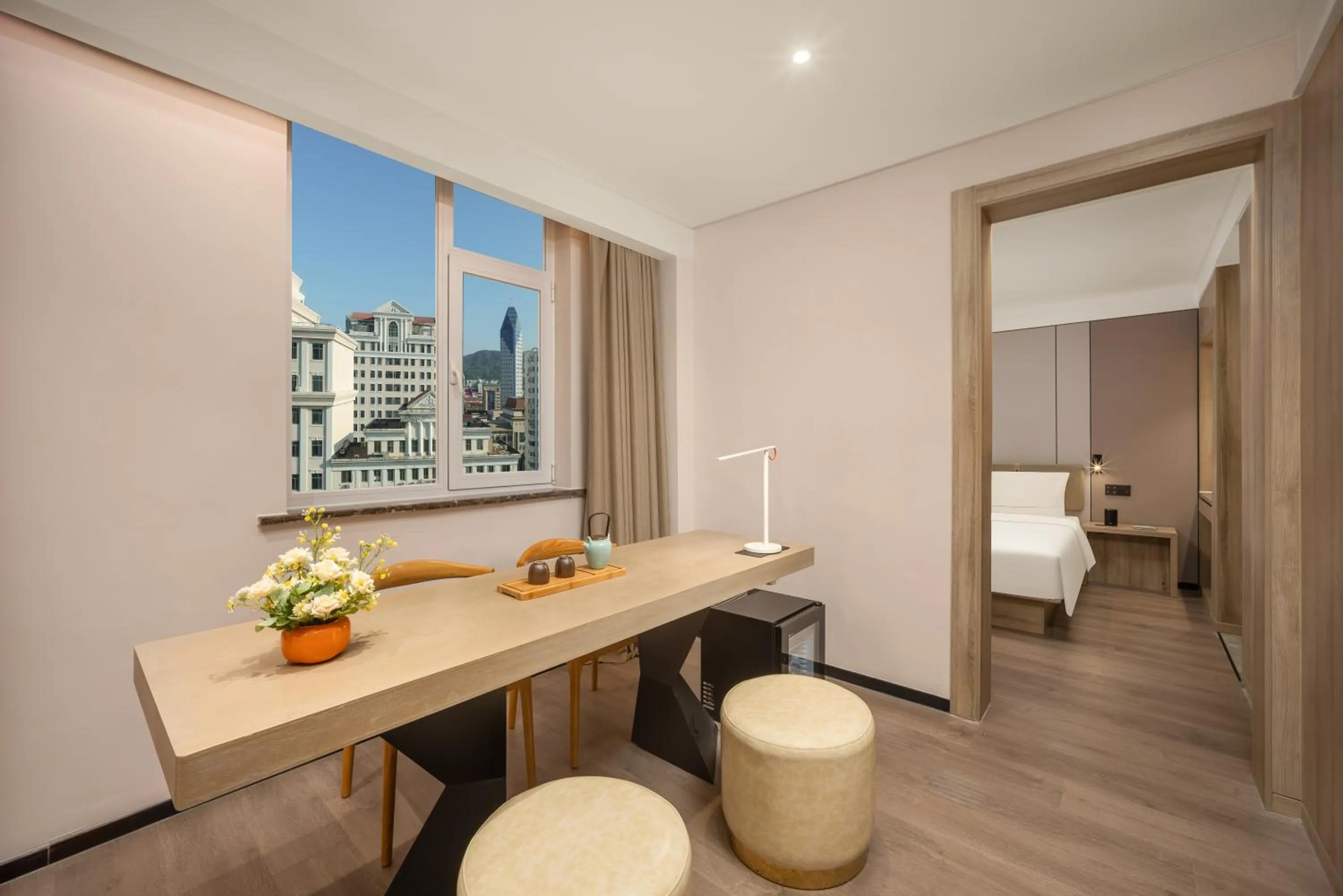 Atour Hotel Weihai City Center