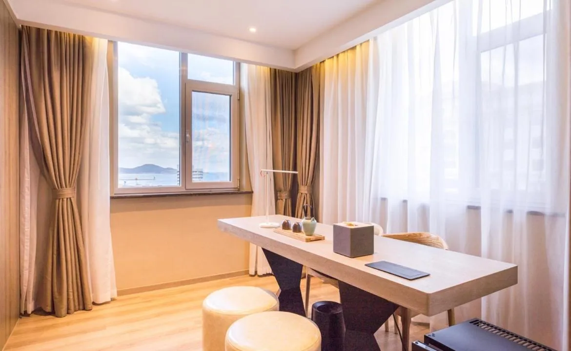 Atour Hotel Weihai City Center