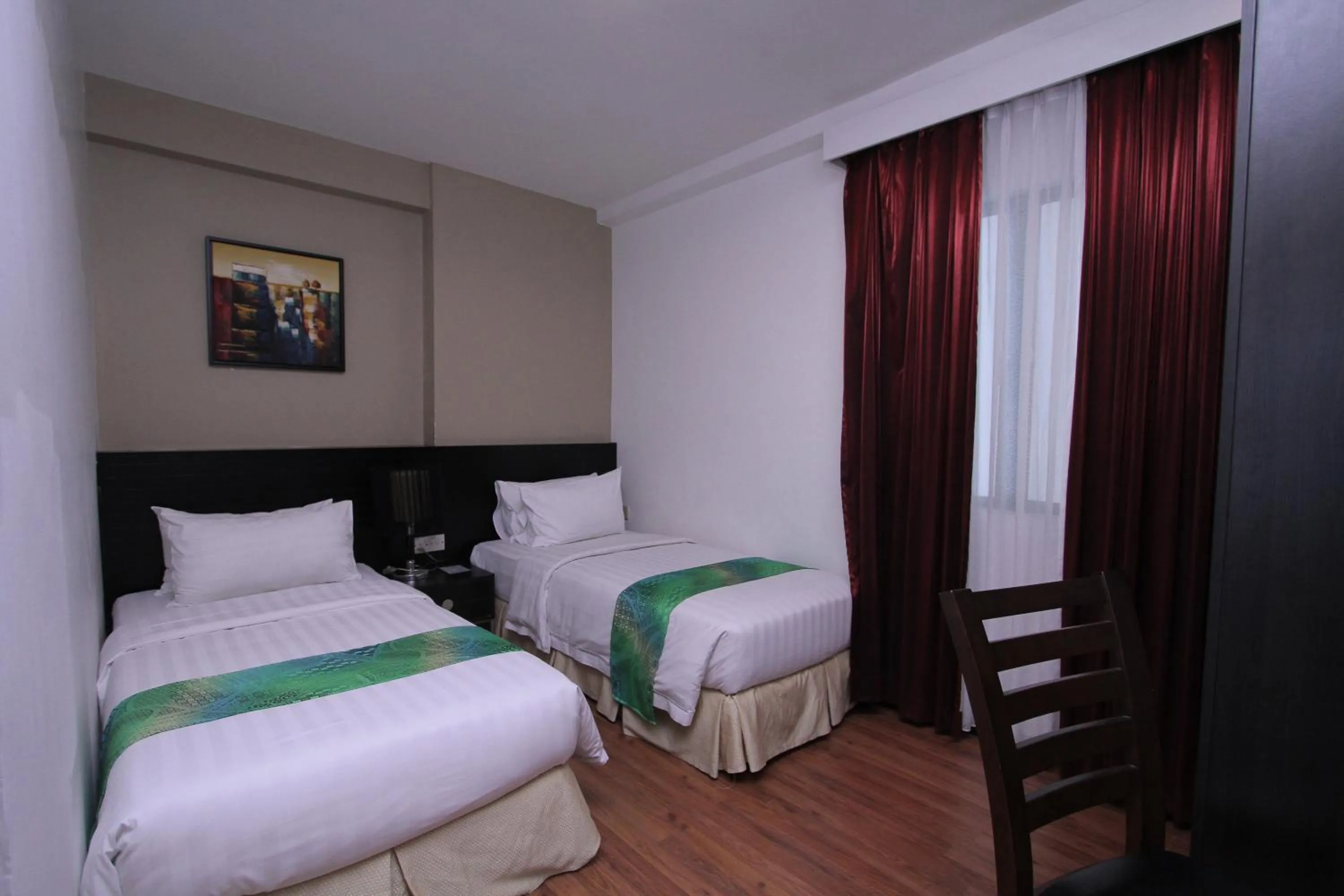 Bed in Likas Square - KK Apartment Suite