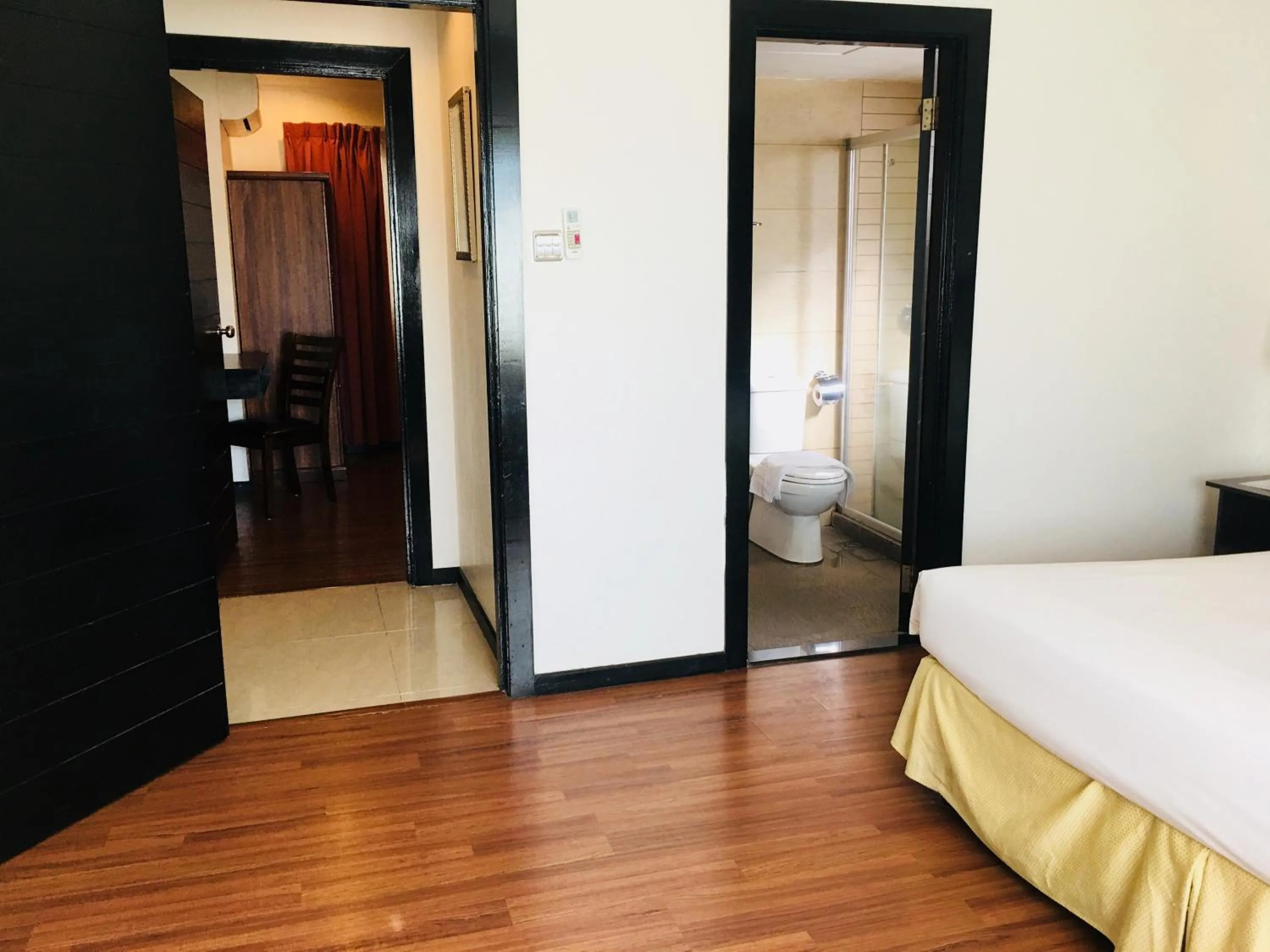 Bed in Likas Square - KK Apartment Suite
