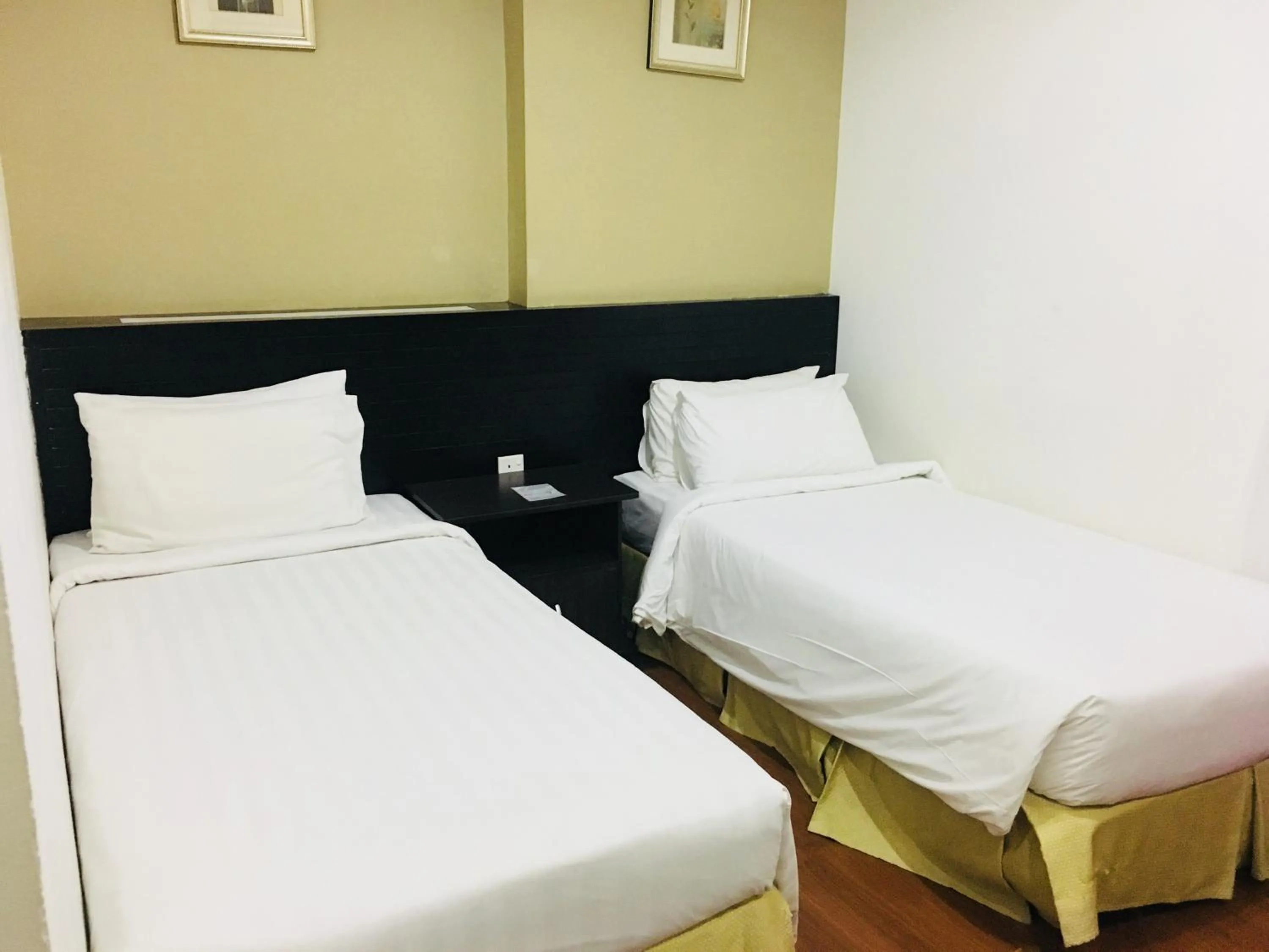 Bed in Likas Square - KK Apartment Suite