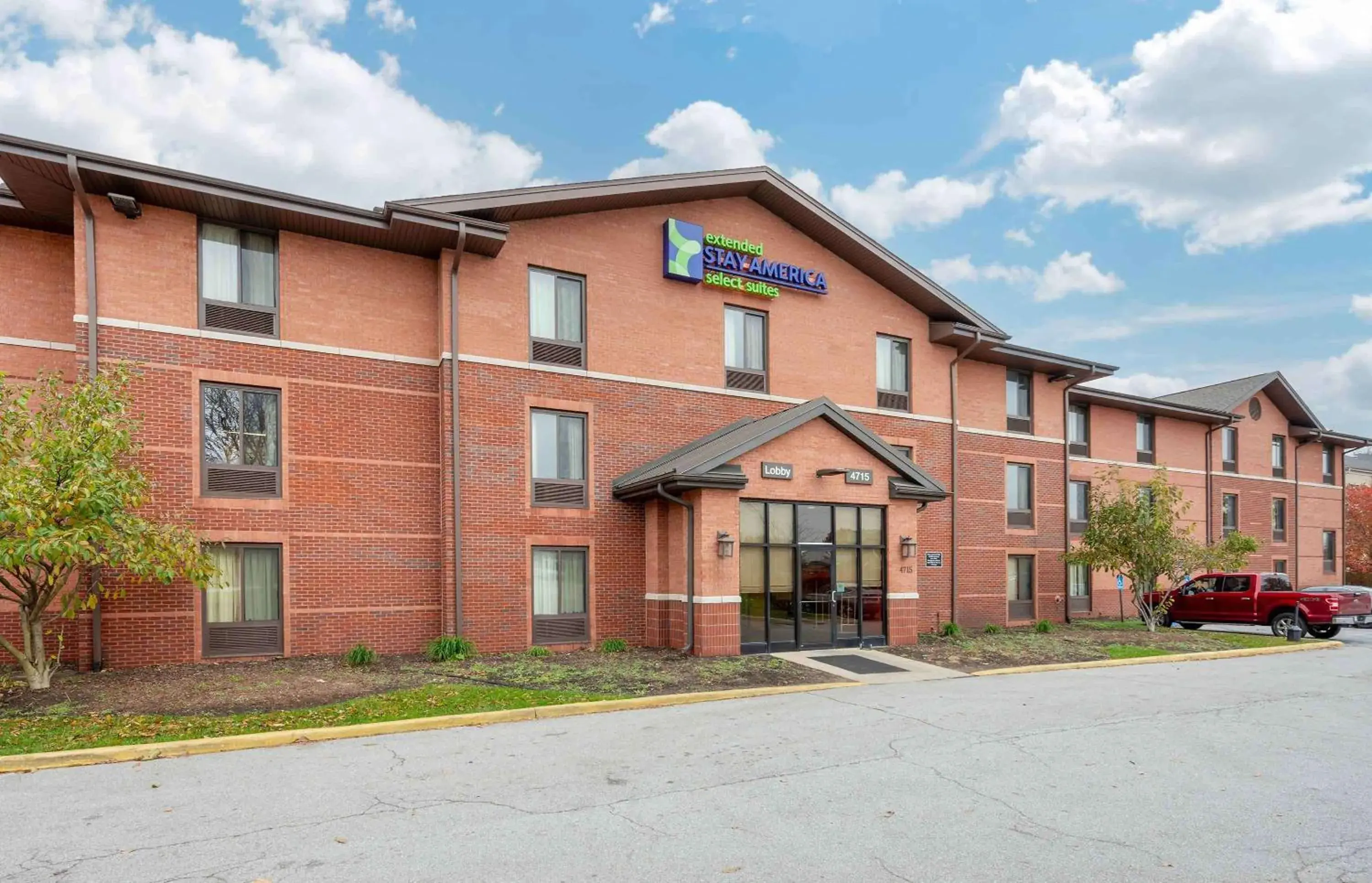 Property building in Extended Stay America Select Suites - South Bend - Mishawaka - South Property building in Extended Stay America Select Suites - South Bend - Mishawaka - South