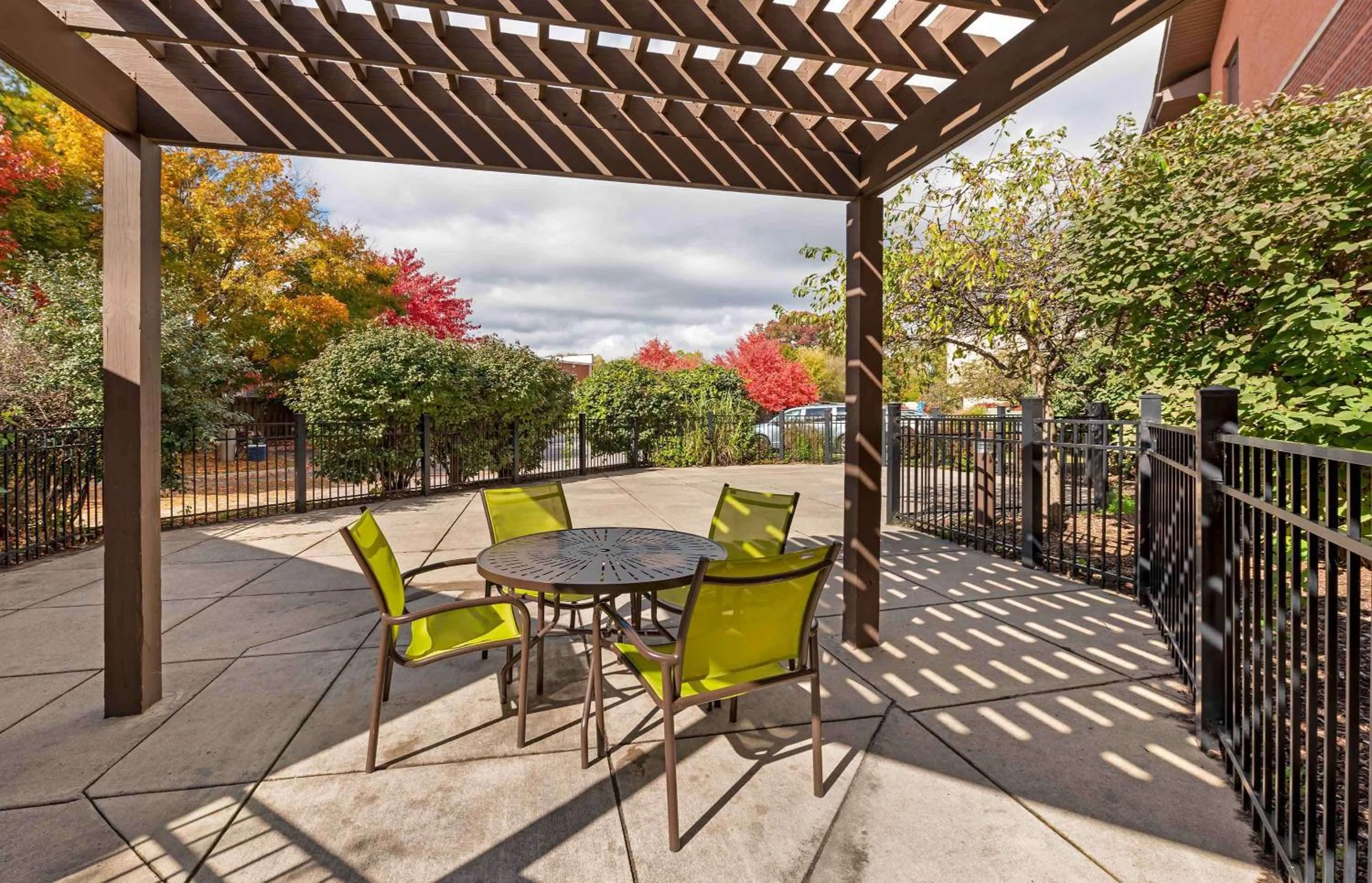 Property building in Extended Stay America Select Suites - South Bend - Mishawaka - South