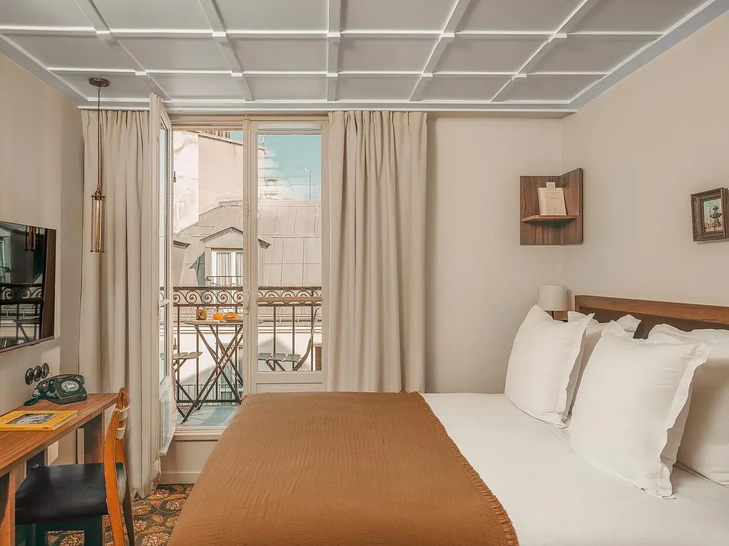 Bedroom, Bed in Hôtel du Savoir Bedroom, Bed in Hôtel du Savoir