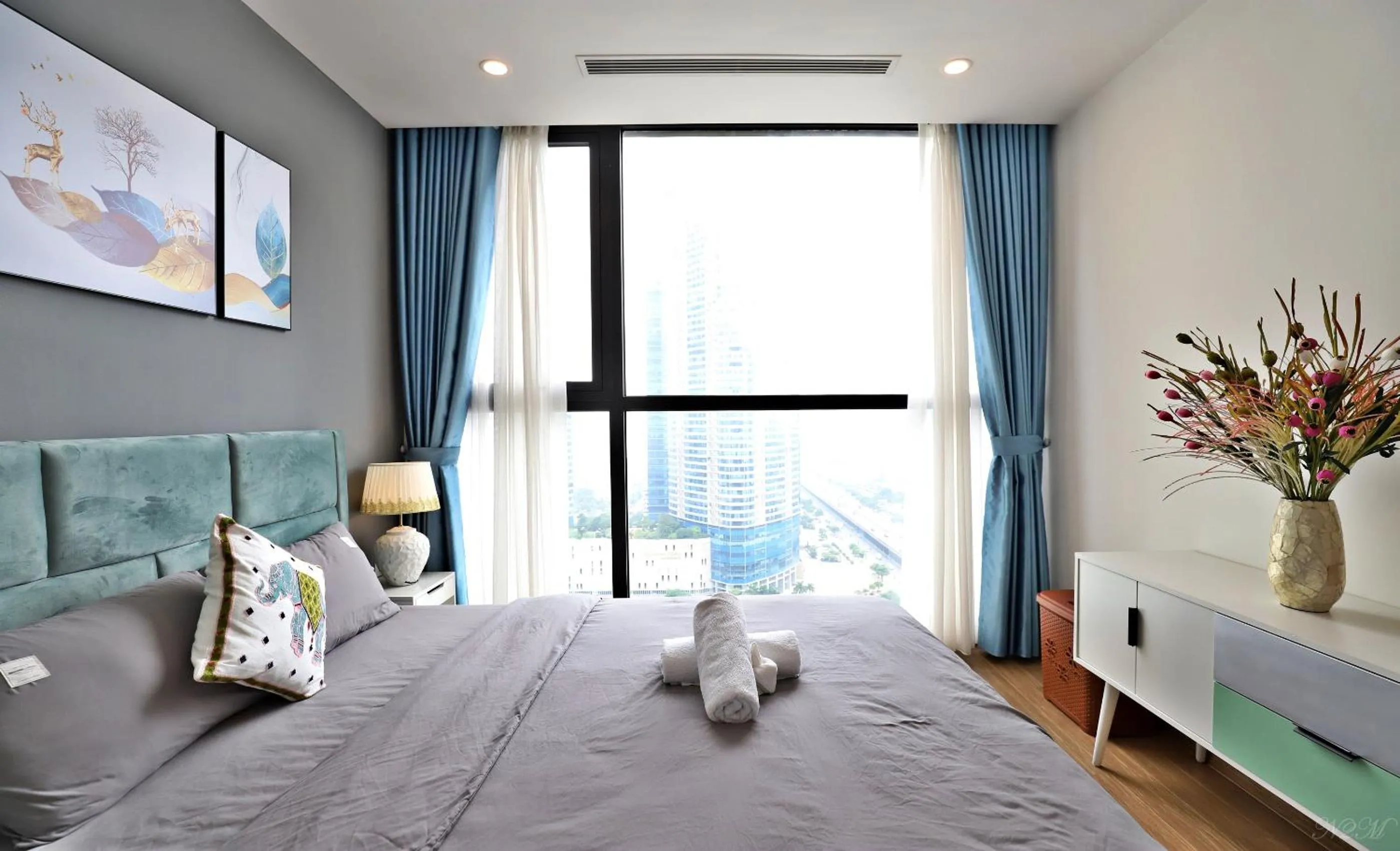 Bed in QMP - Vinhomes Skylake